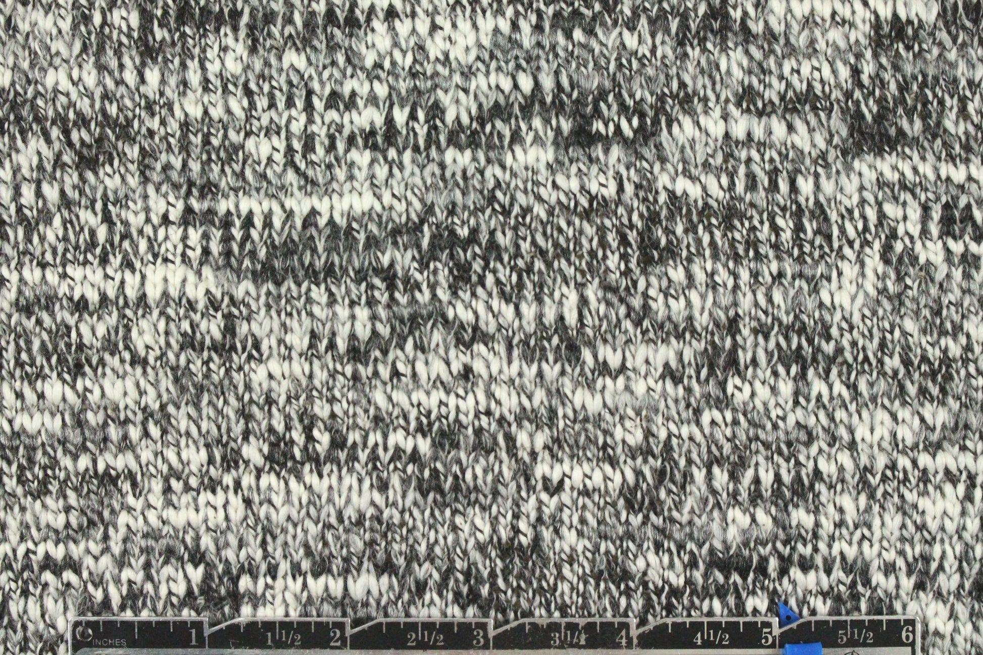 Italian salt-pepper tweedy cotton sweater knit