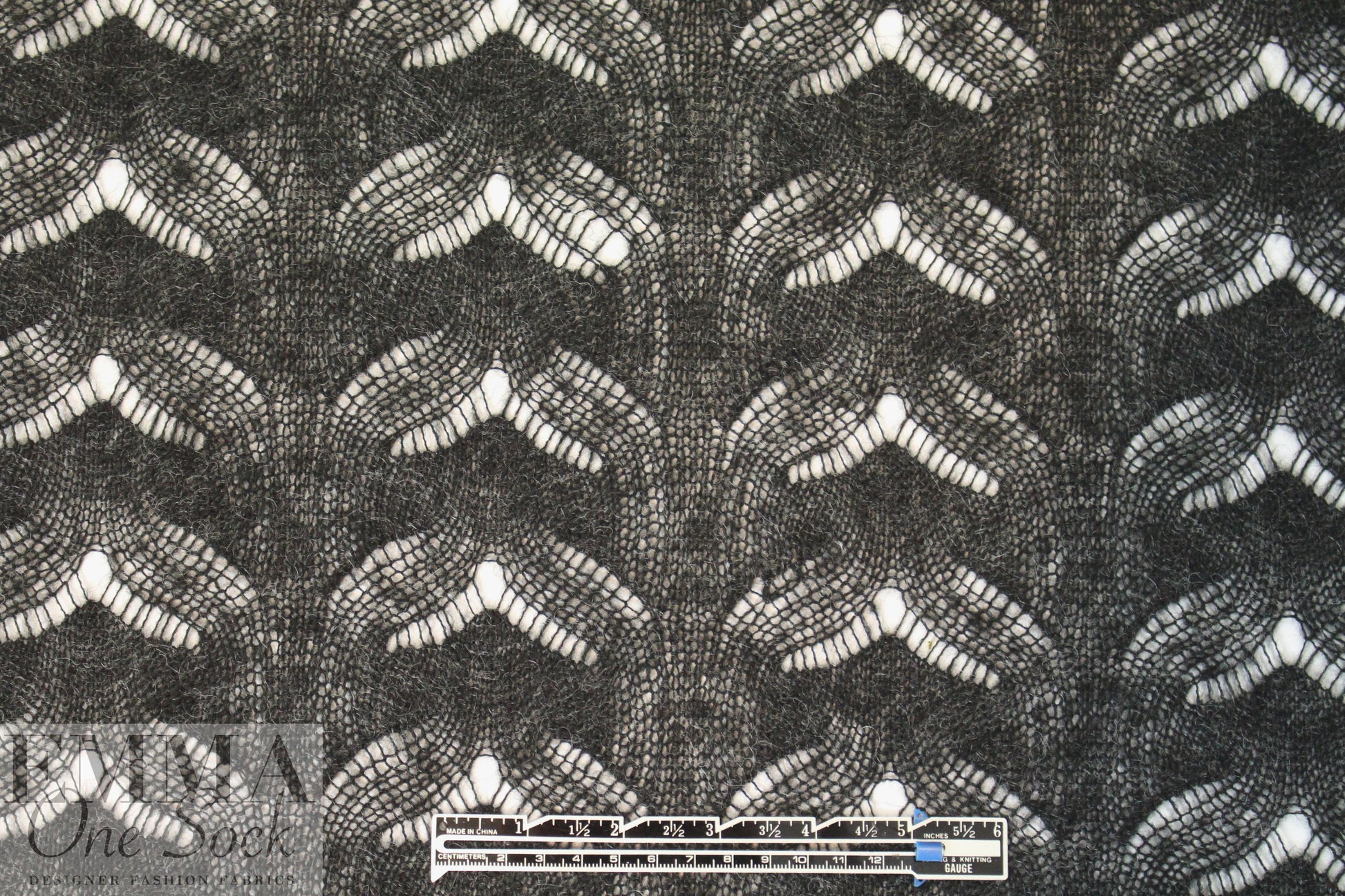 CA designer poly/wool sweater lace - carbon heather