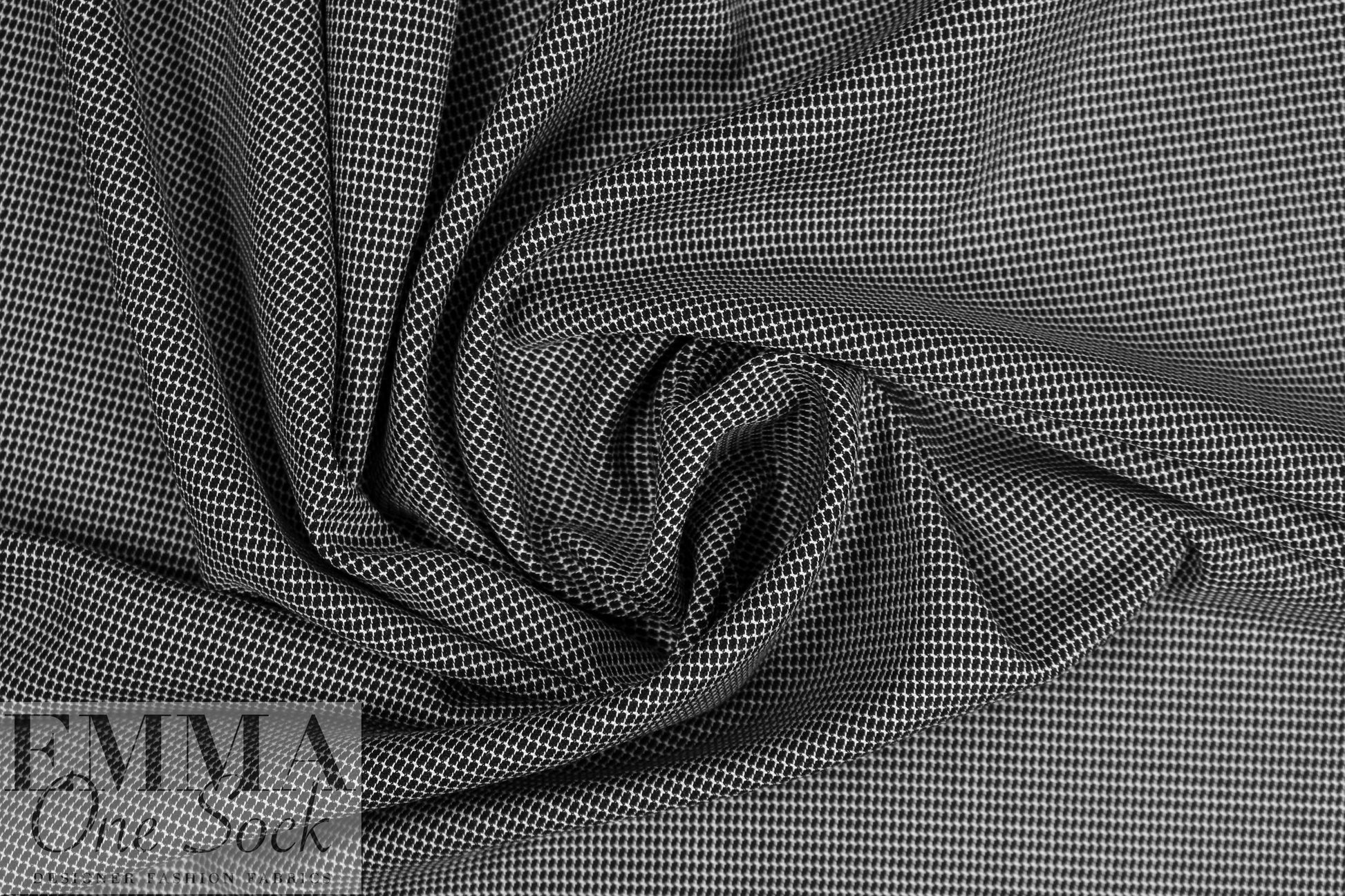 NY designer black/white yarn dye tencel stretch woven 1 yard