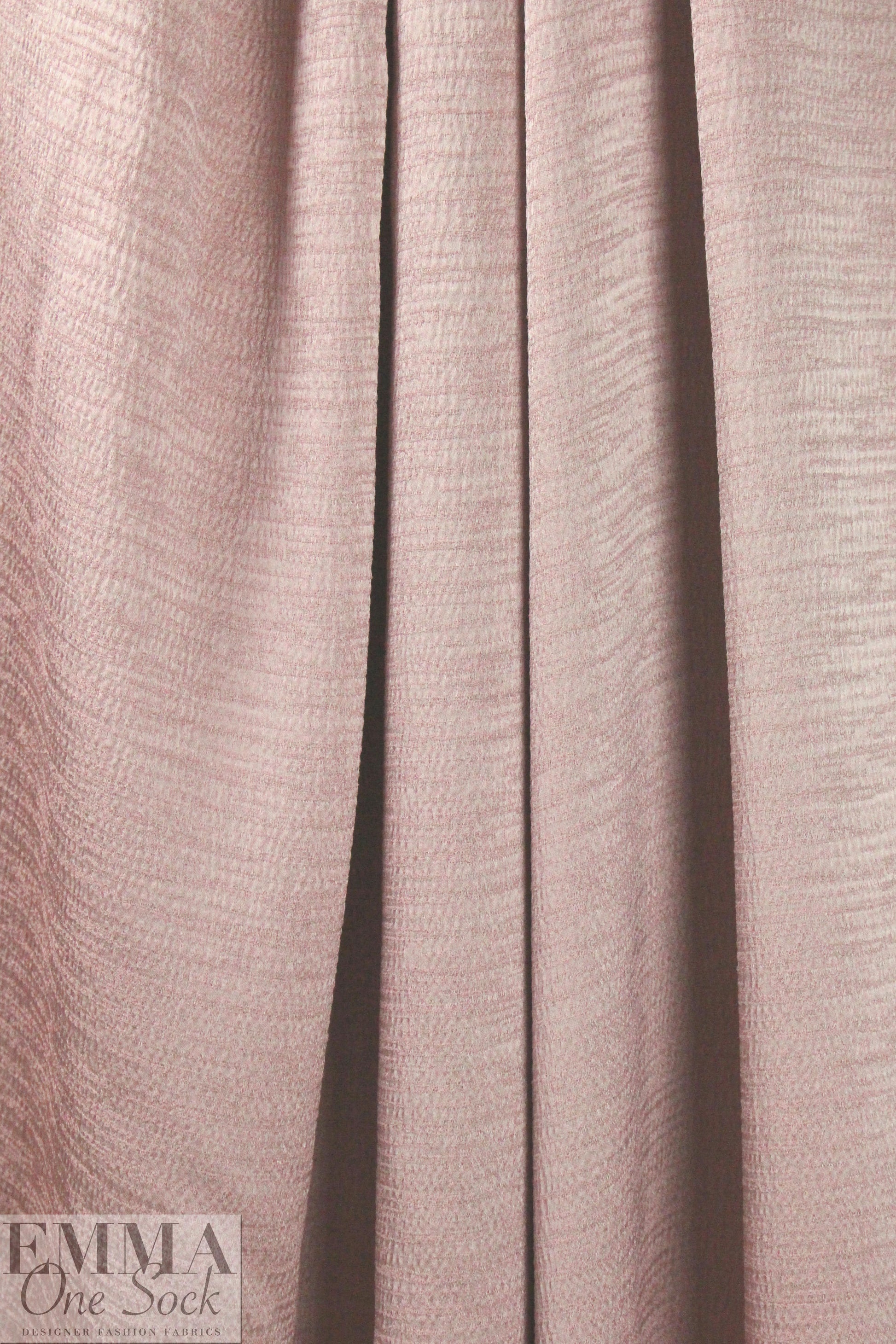 NY designer 'hammered' str. viscose woven - mauve 2.75 yd