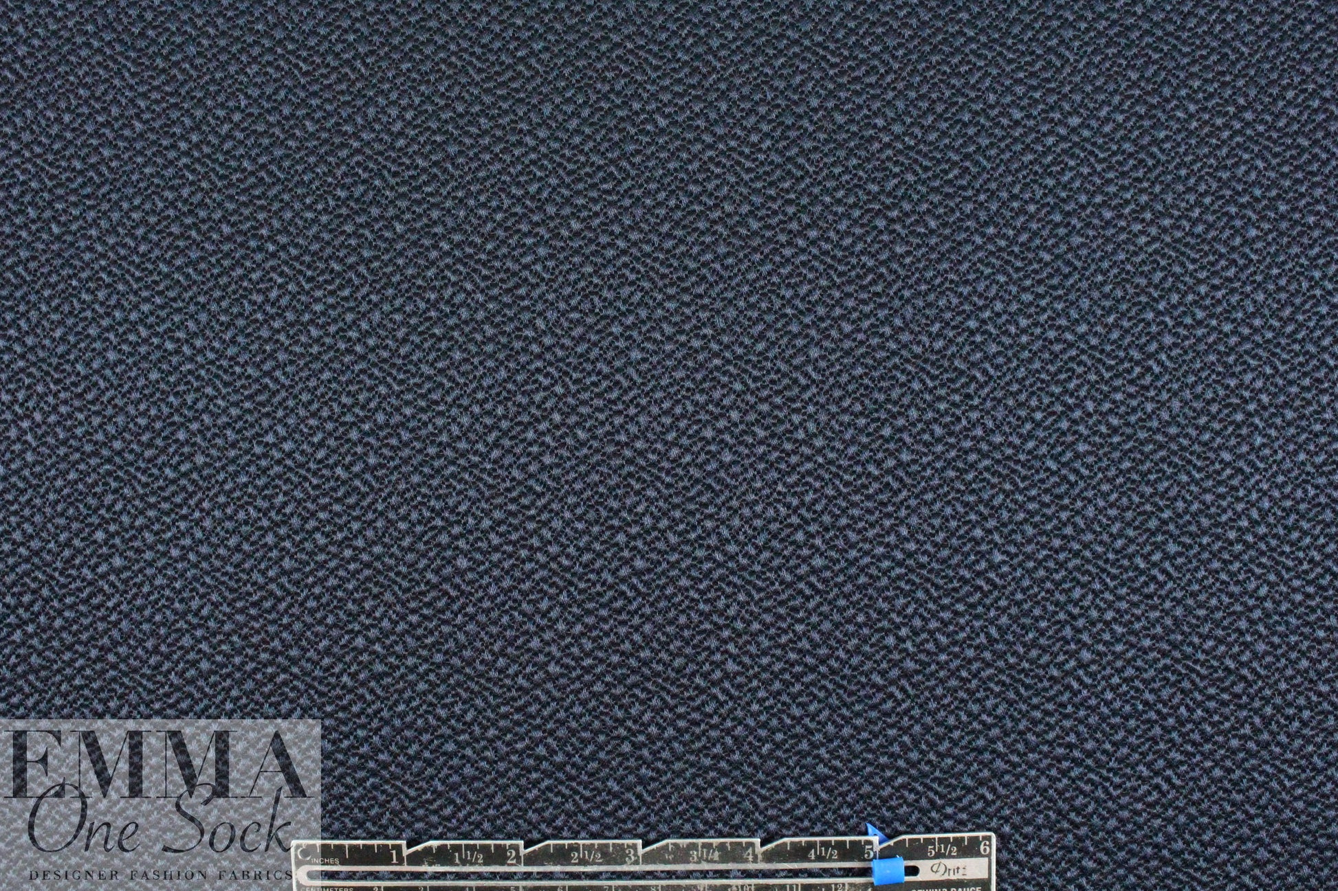The0ry hammered- texture silk/wool suiting - navy 1.375 yds