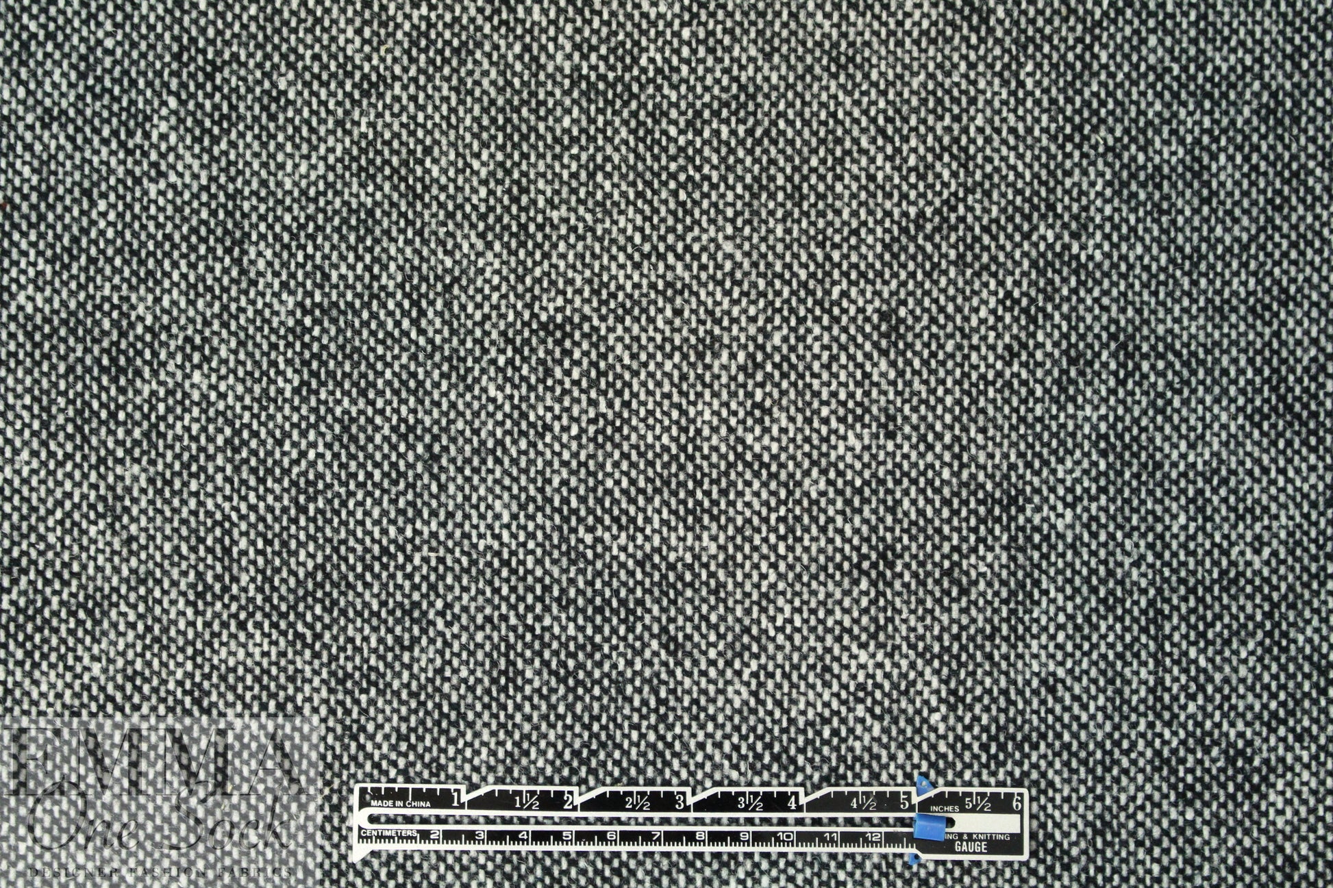 CA designer black/winter white wool/hemp tweed coating 2 yd