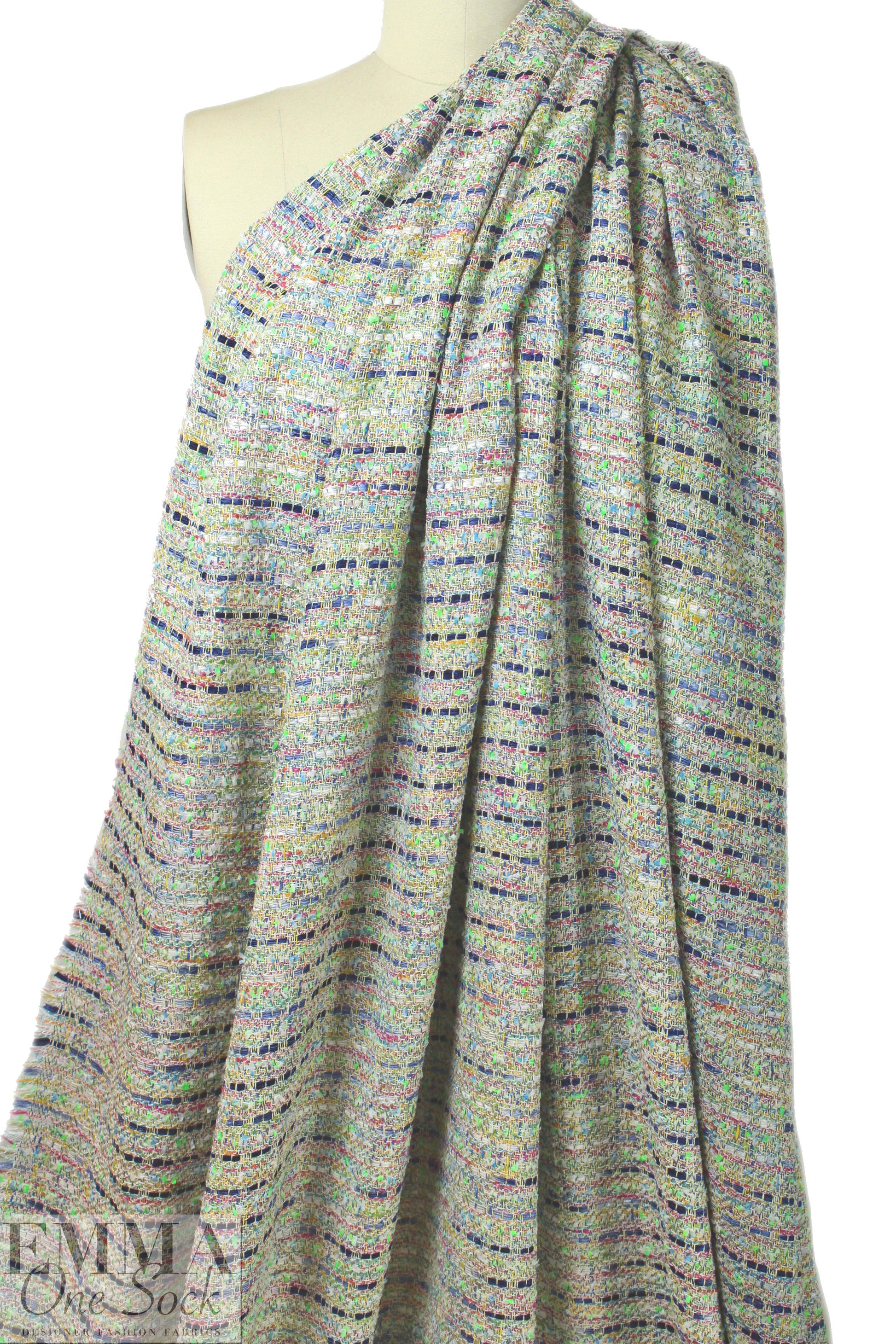 Italian 'blue ribbon' boucle' tweed suiting 2 yd