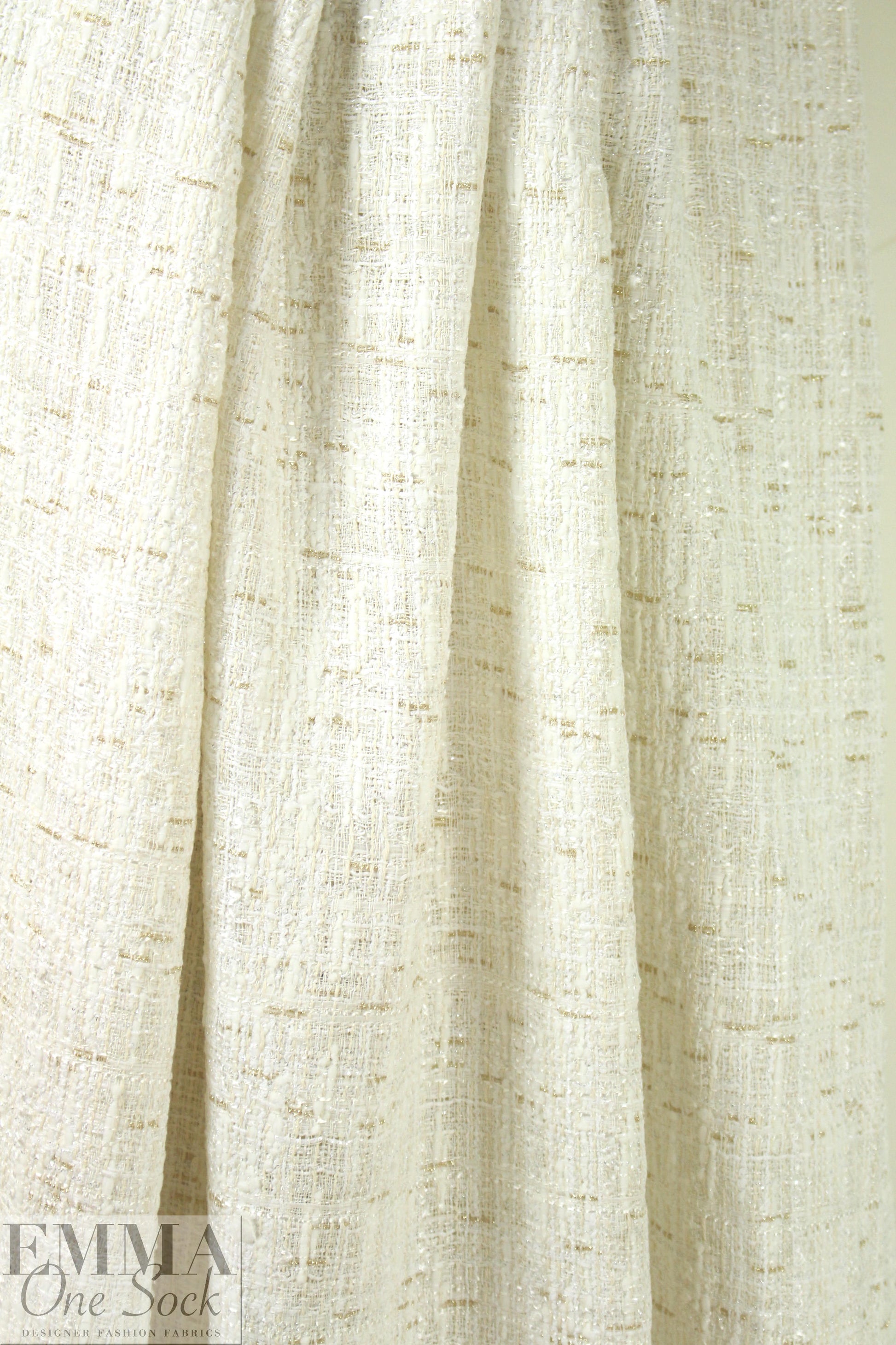 Italian cream/gold sparkle boucle' tweed suiting