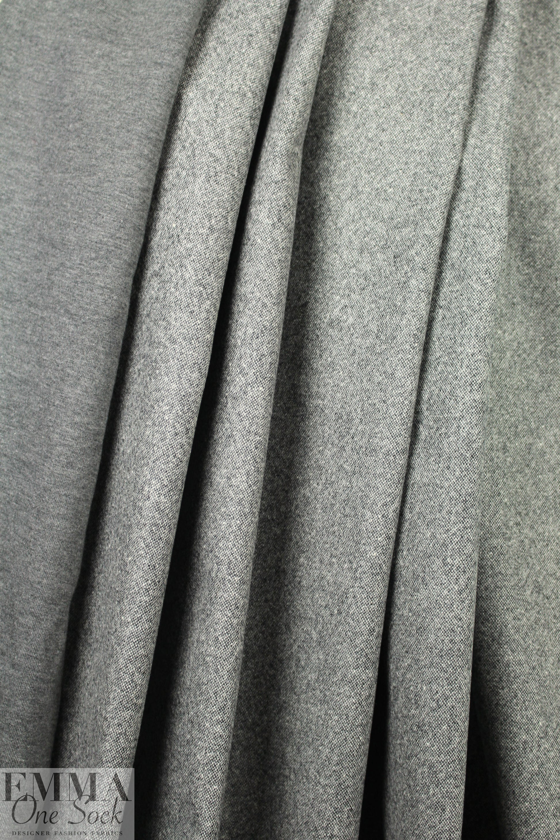 NY designer 2-ply woven/knit hybrid - gray tweed 1.875 yd