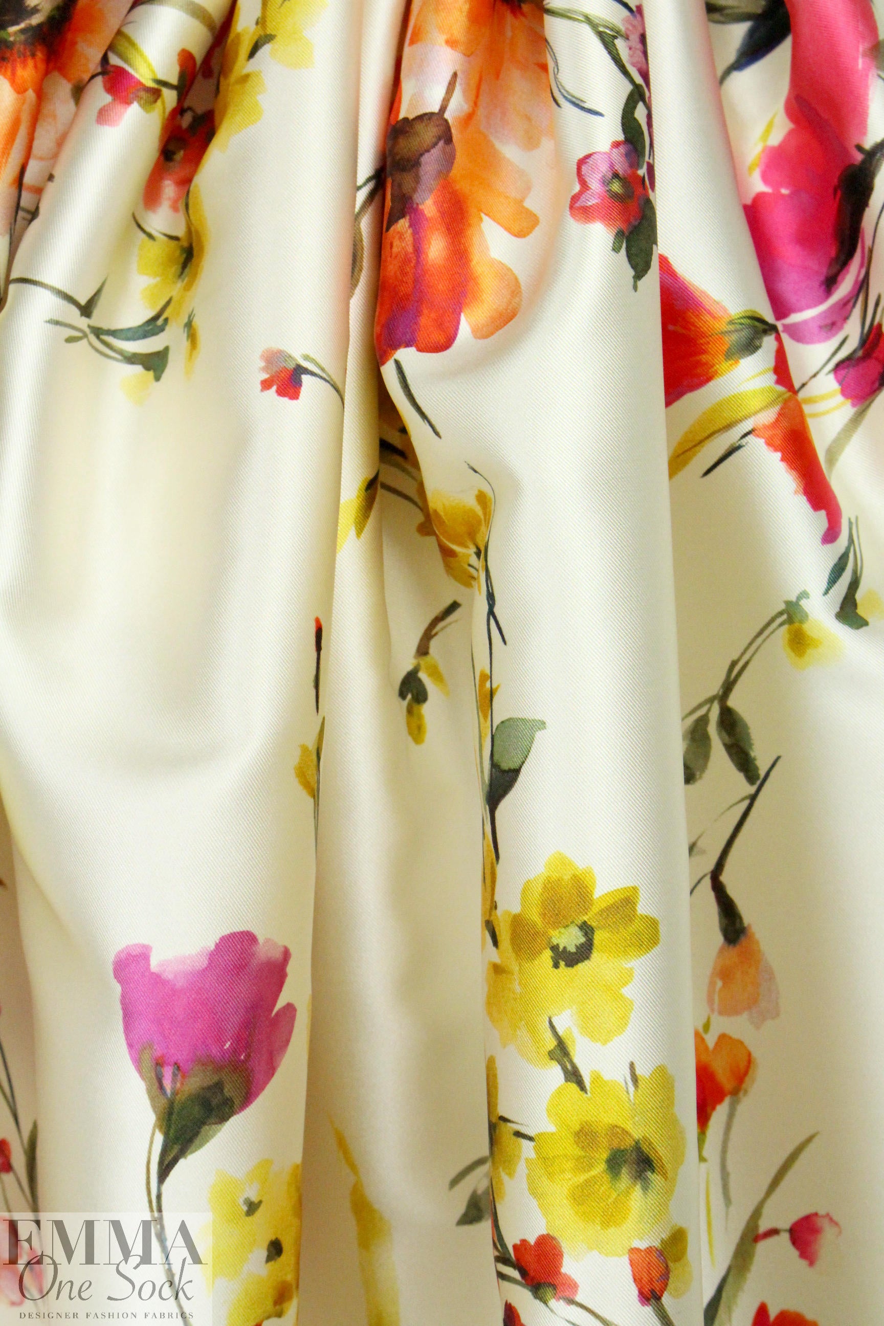Italian 'poly-silk' twill - garden floral on cream 1.5 yds