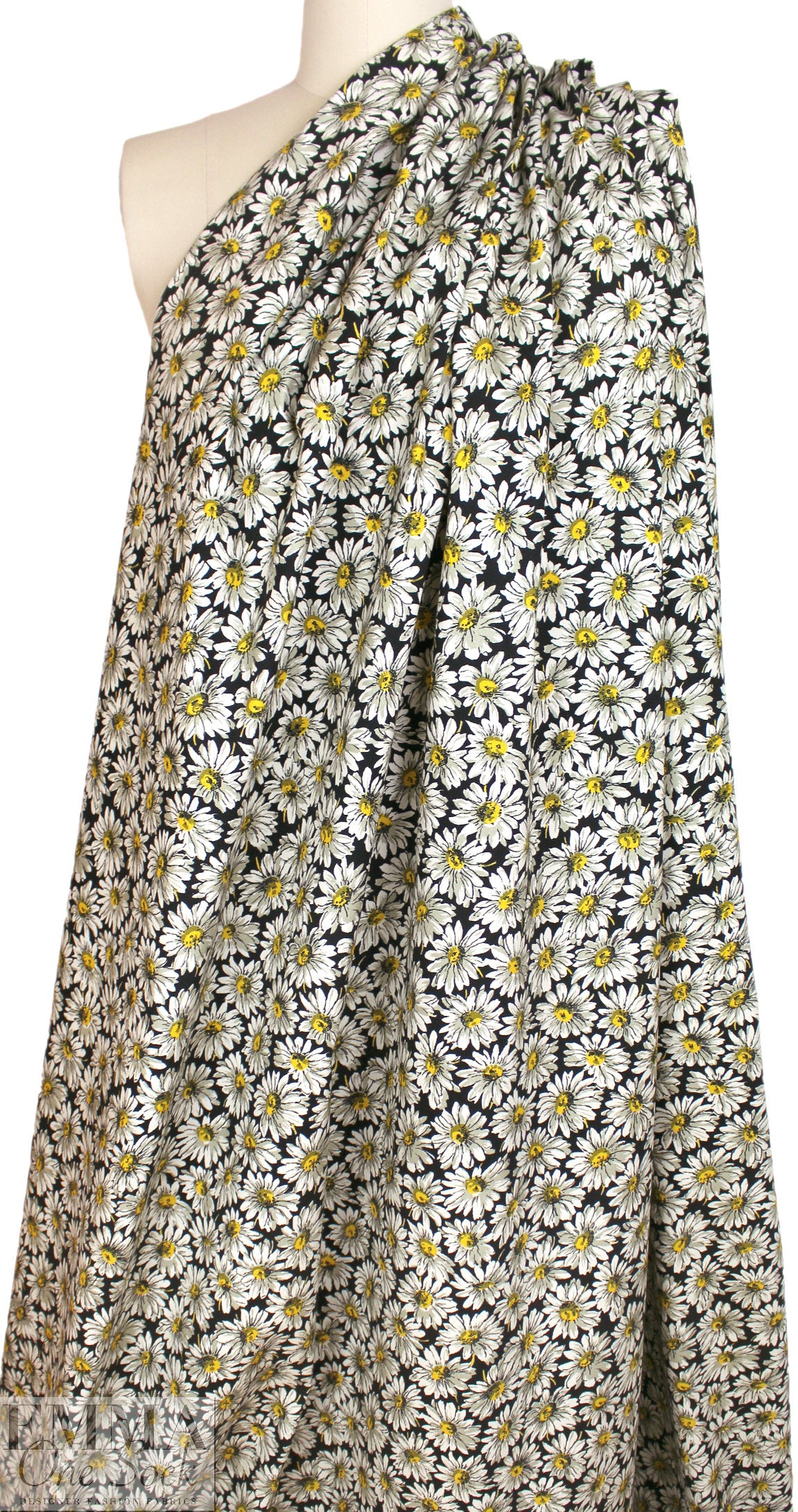'countless daisies' stretch cotton twill .625 yds