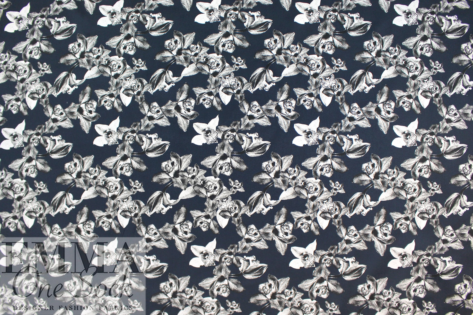 'lino print orchid' stretch cotton twill 1 yard