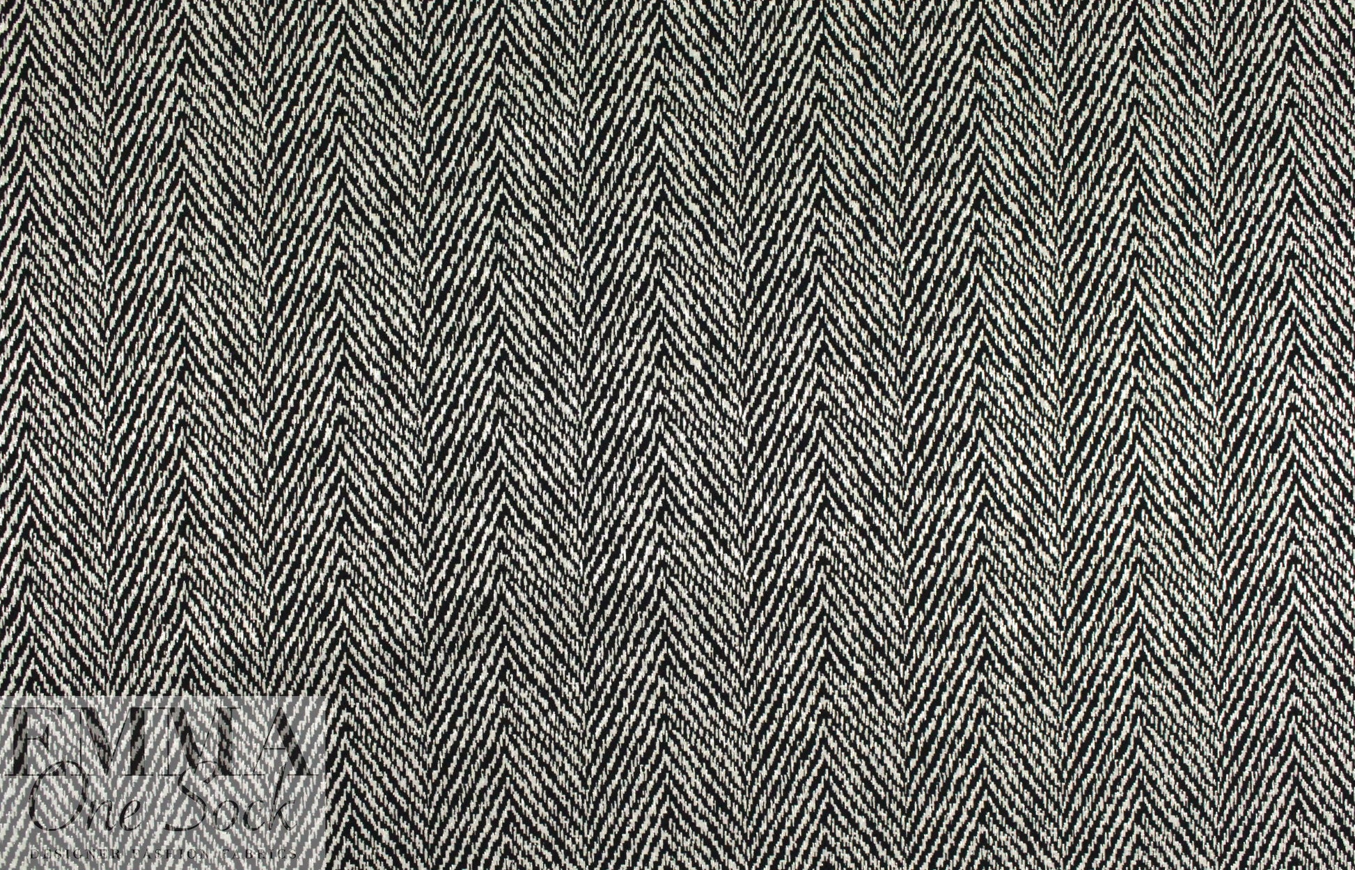 Carmen Marc Va1vo silver/black vertical stretch suiting