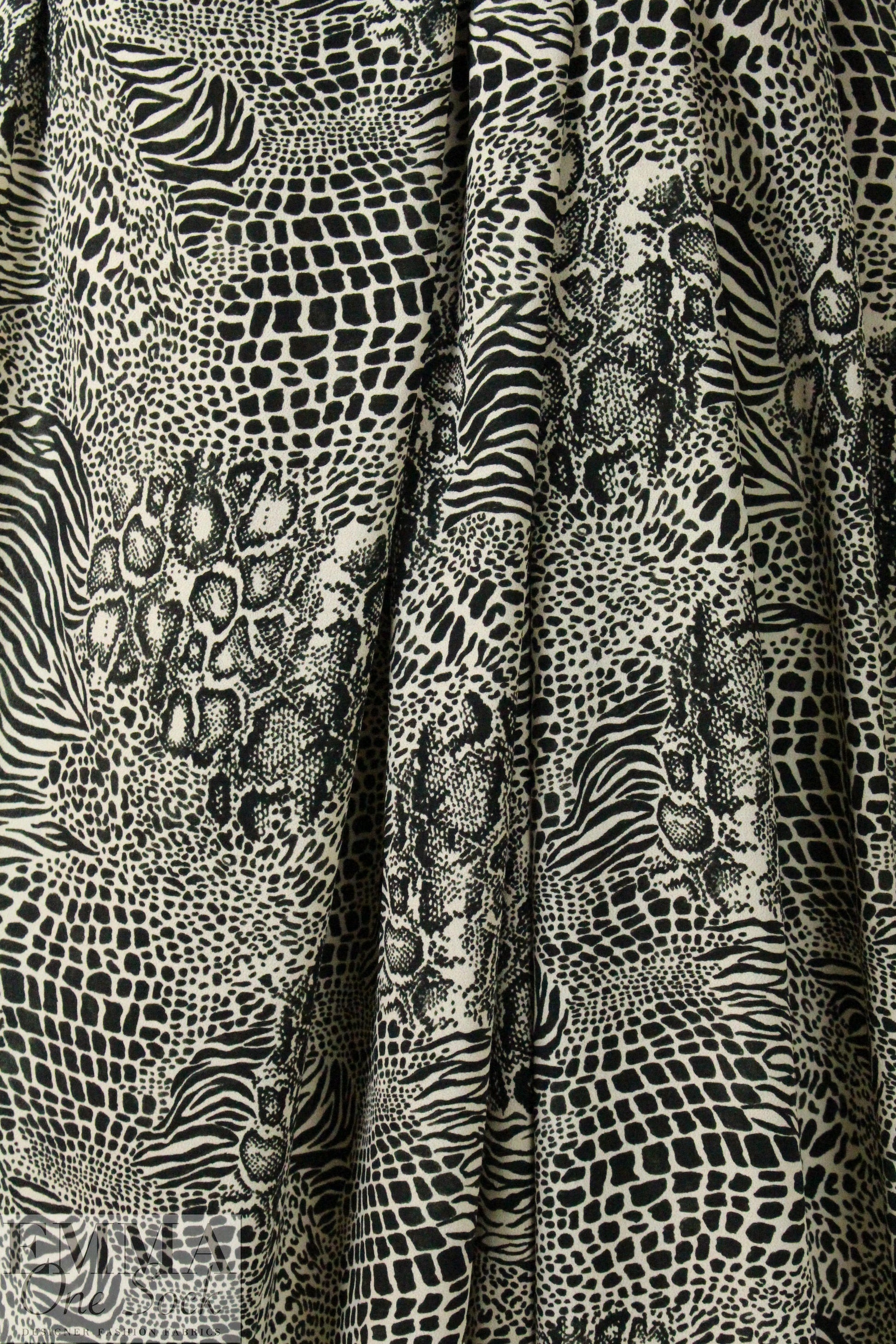 Italian viscose crepe woven - jungle graphic 1.875 yd