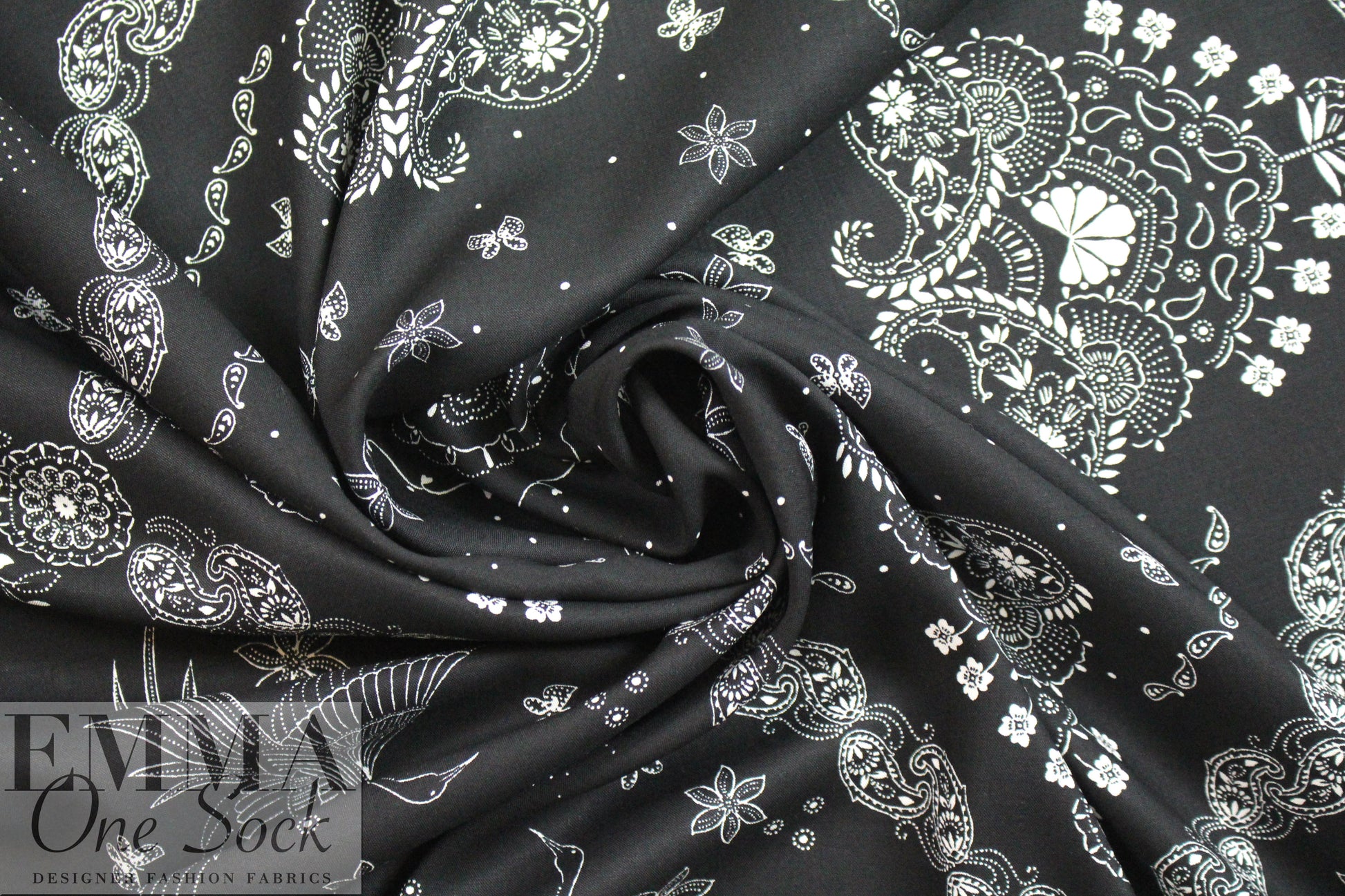 Italian viscose woven panel - bandana dream