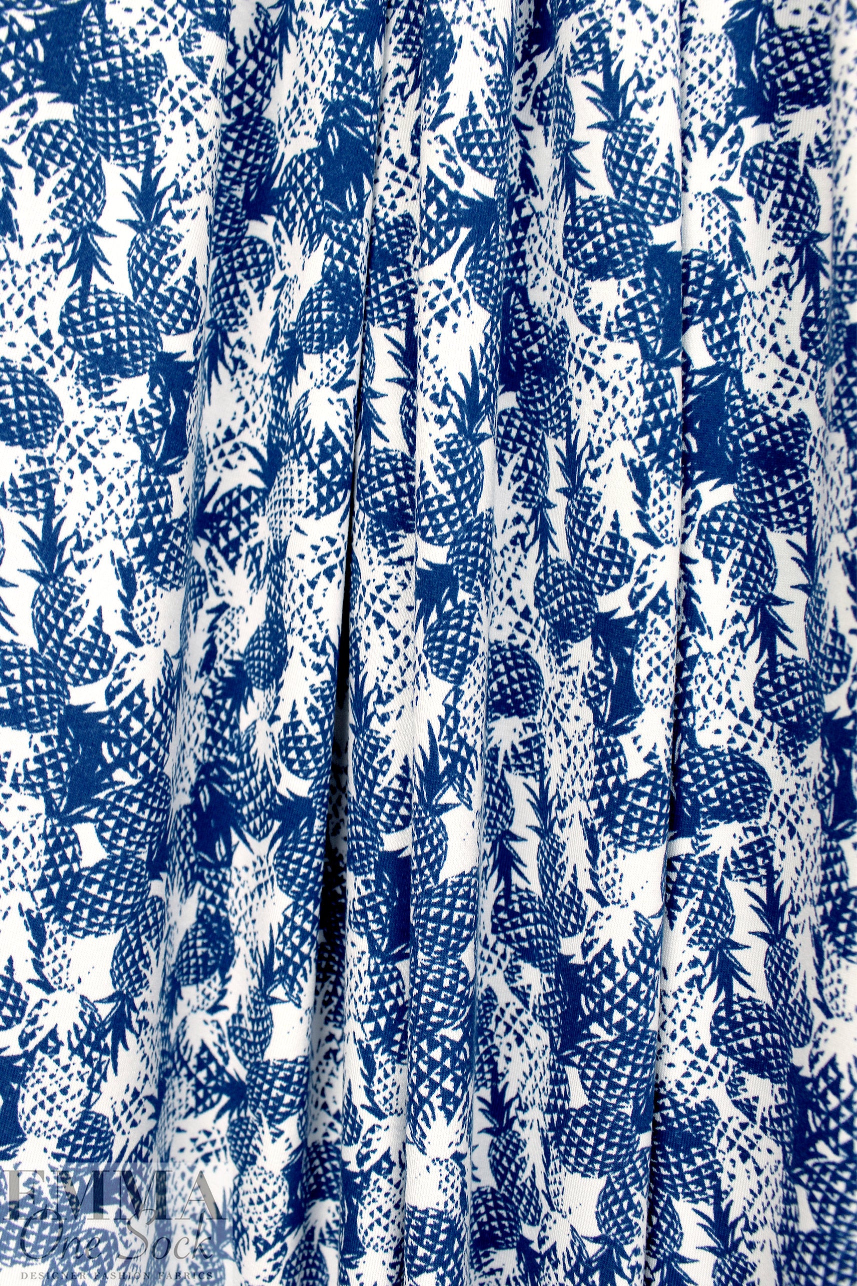 Italian pineapple graphic viscose/spandex knit 1.25 yd