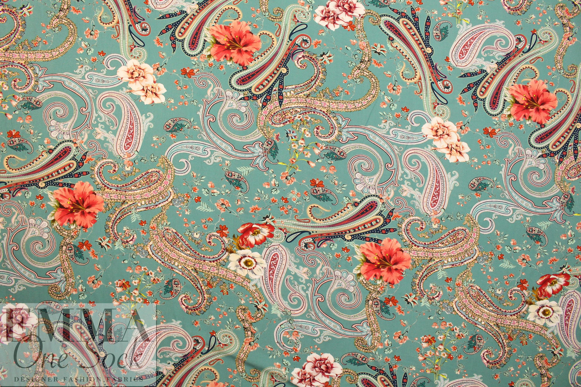 Italian 'daylily paisley' drapey viscose woven .66 yds