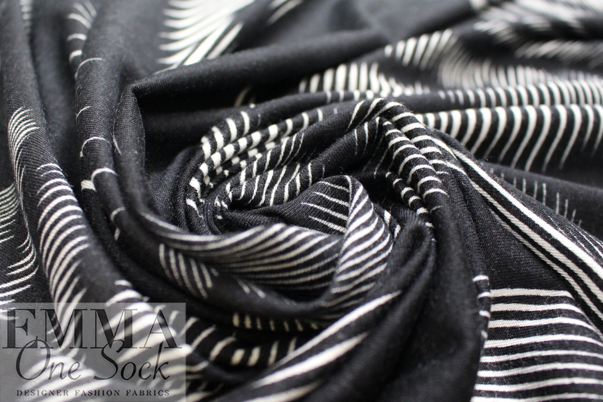 Italian vector curves graphic viscose/spandex knit 1.75 yds
