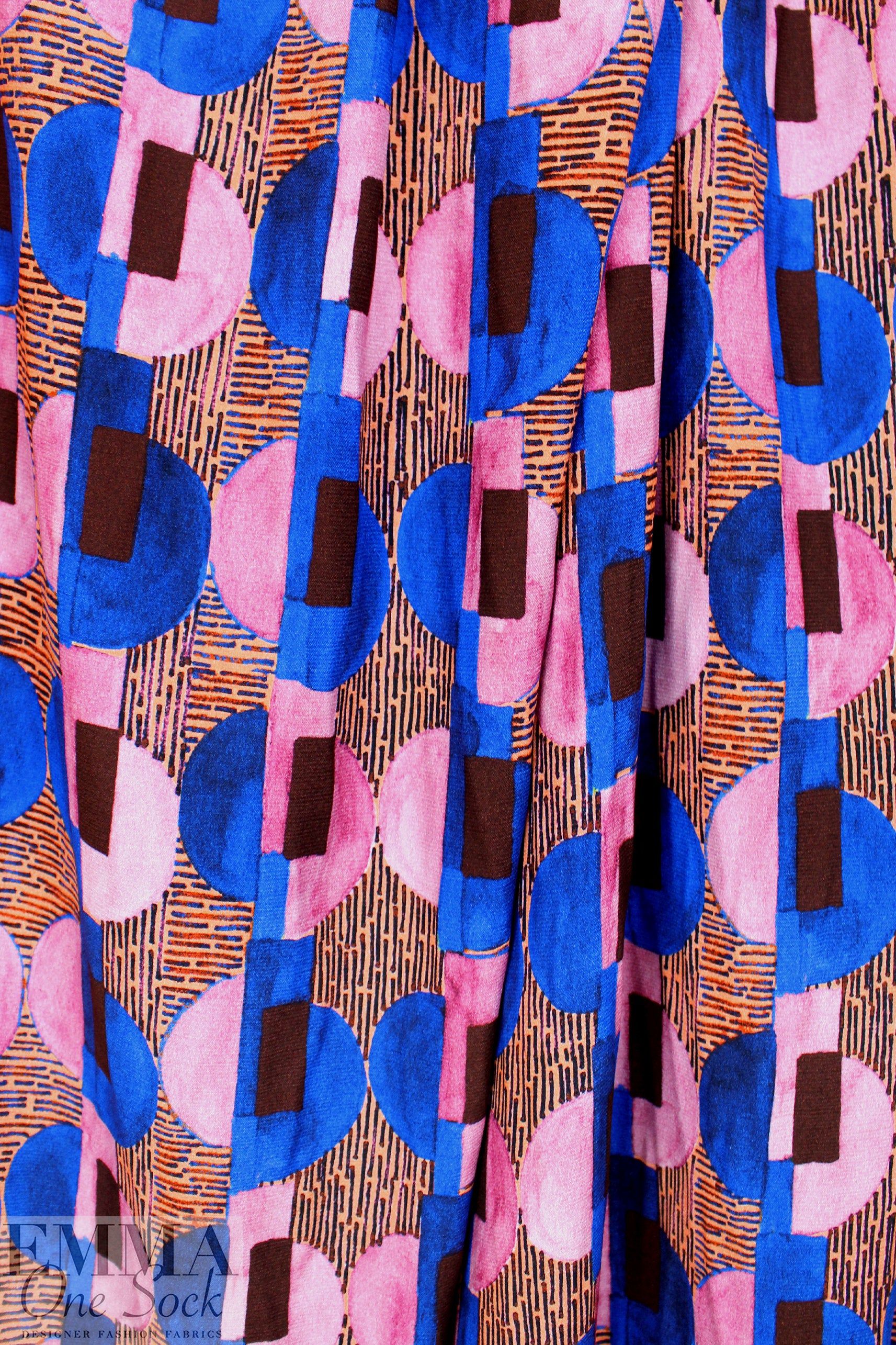 Italian 'modern art' graphic satin-back viscose woven 1.875 yd