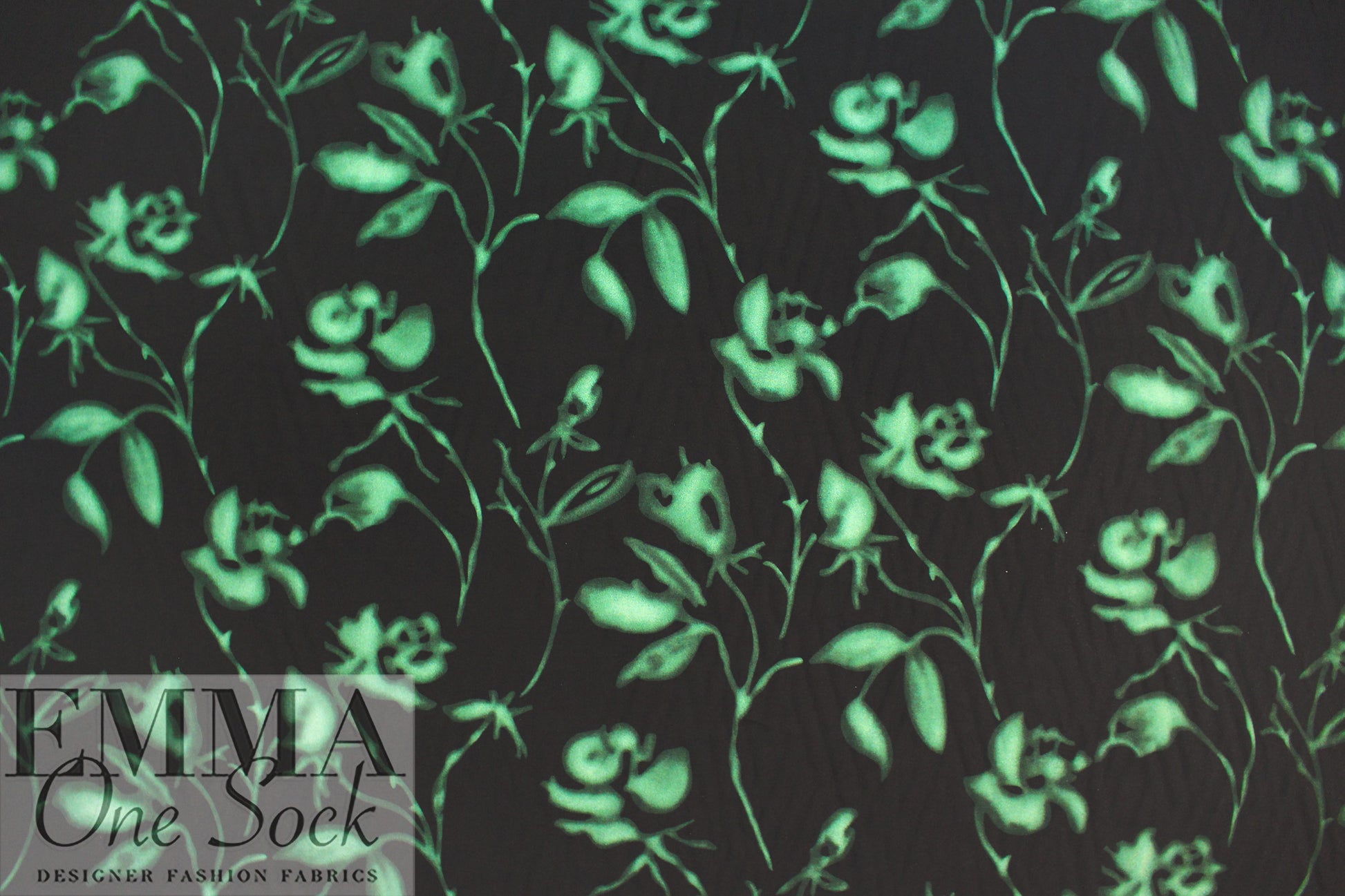 Italian 'whispering vines' viscose dressweight woven 1 yard