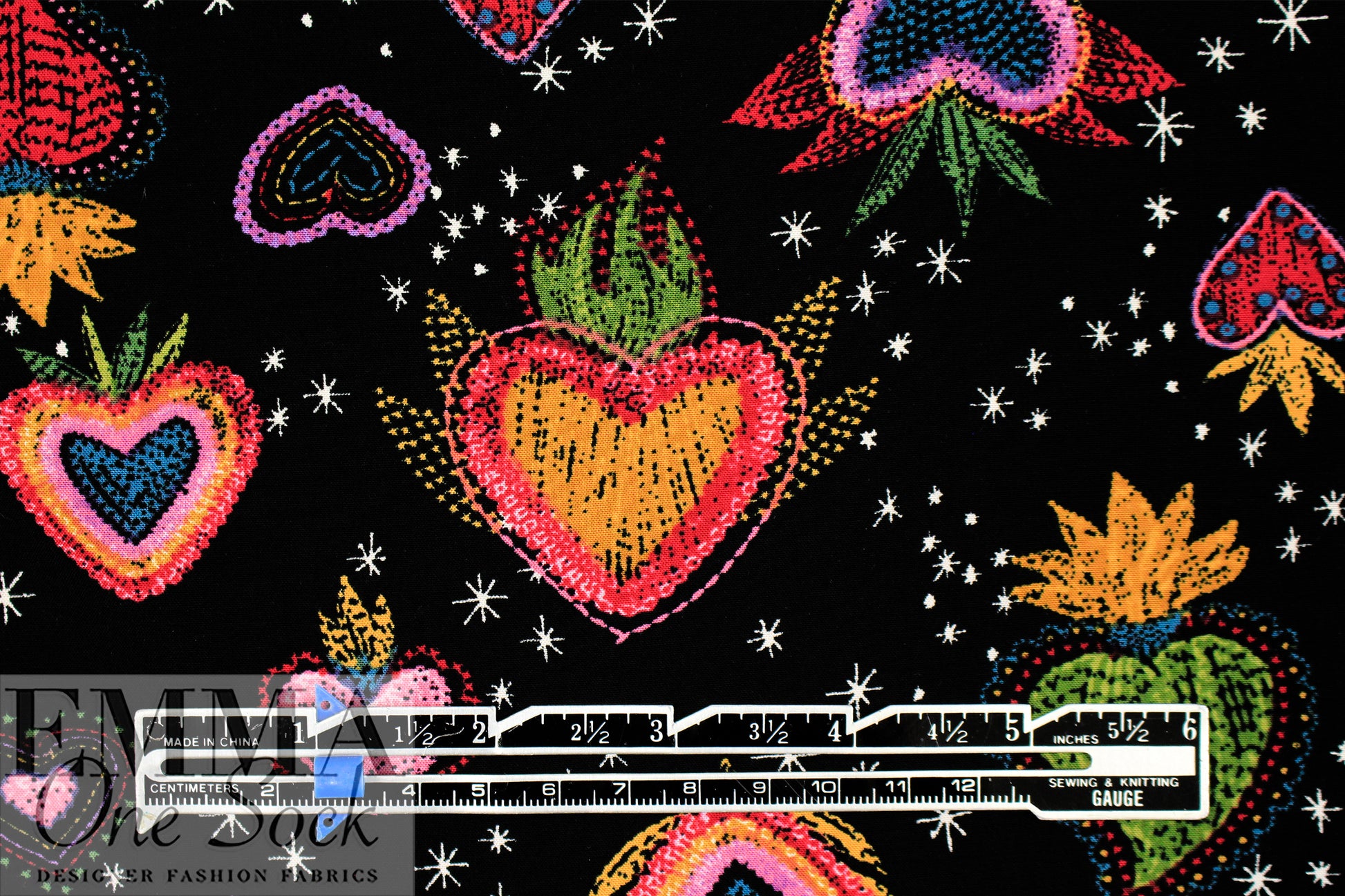 'strawberry hearts' Oeko-tex viscose challis woven 1.625 yd