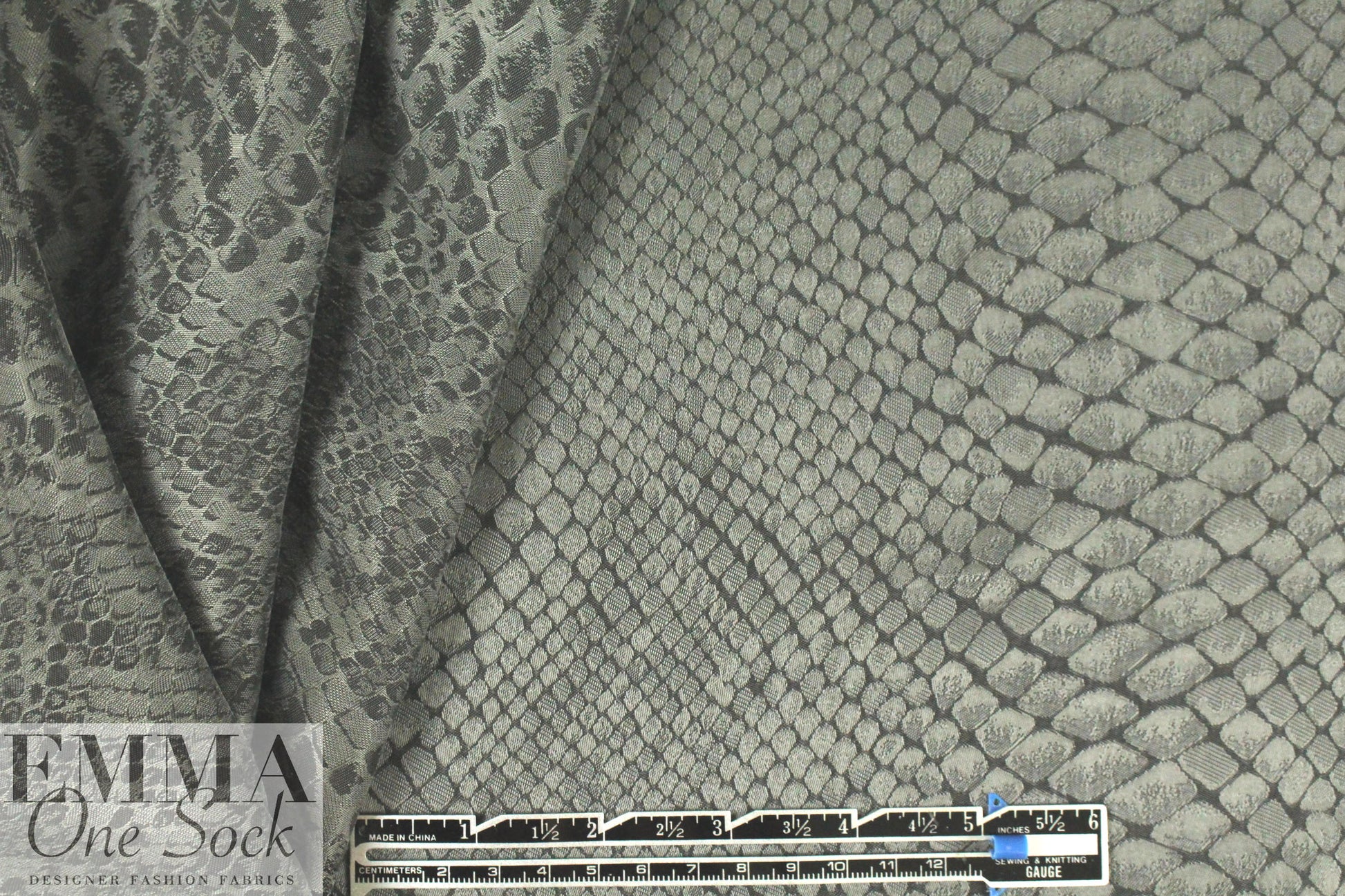 Italian reversible dressweight reptile jacquard 2 yds