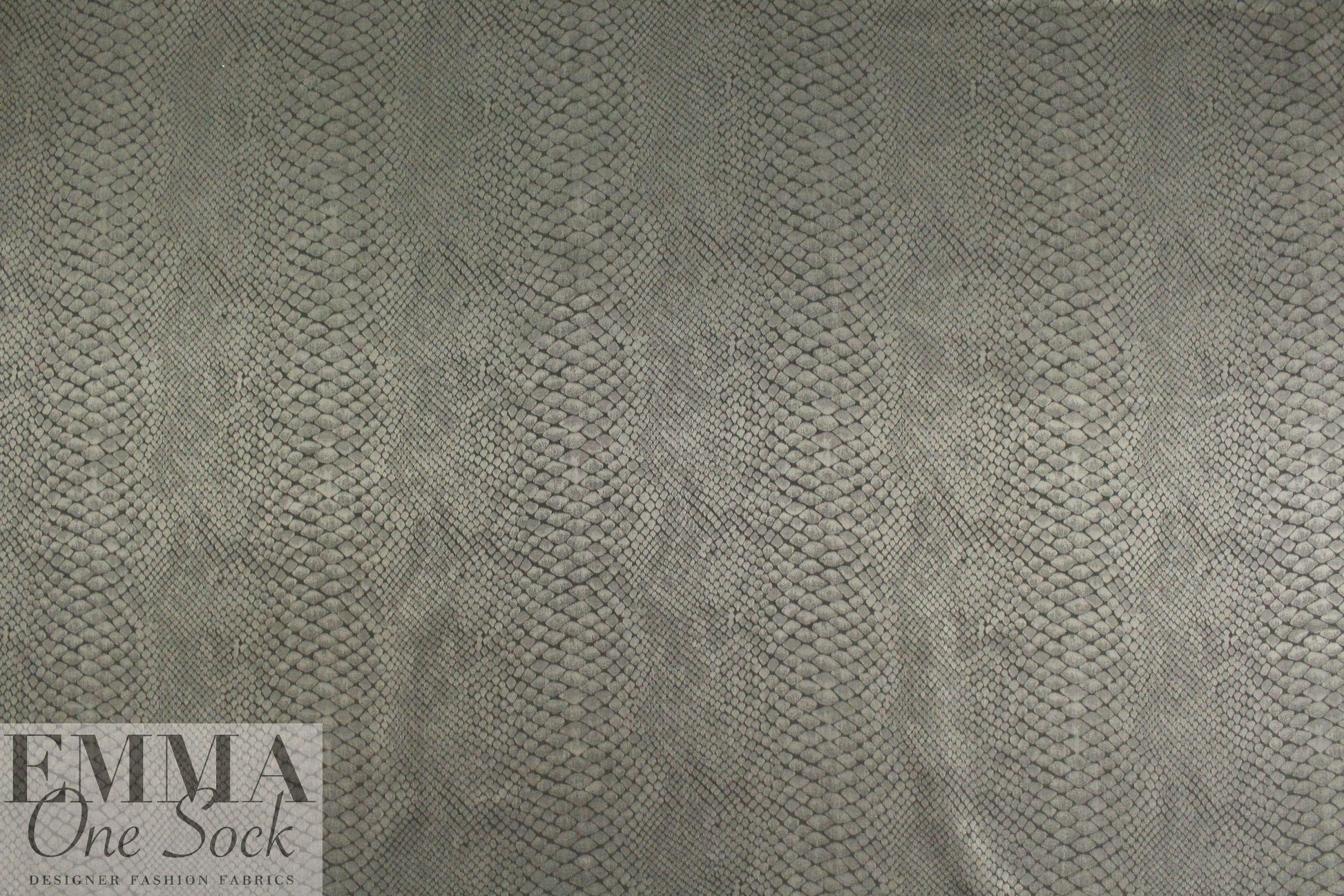 Italian reversible dressweight reptile jacquard