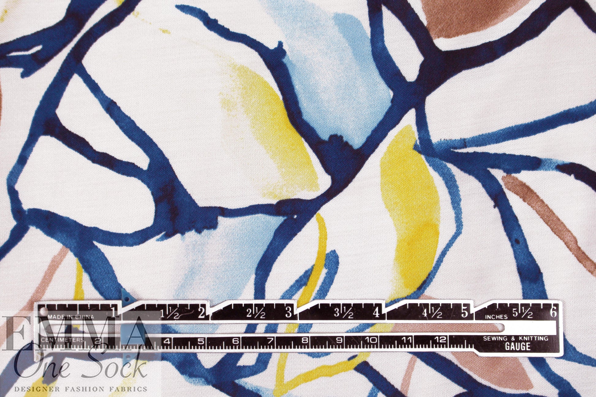 Massim0 'painted leaves' satin viscose woven 2.125 yd