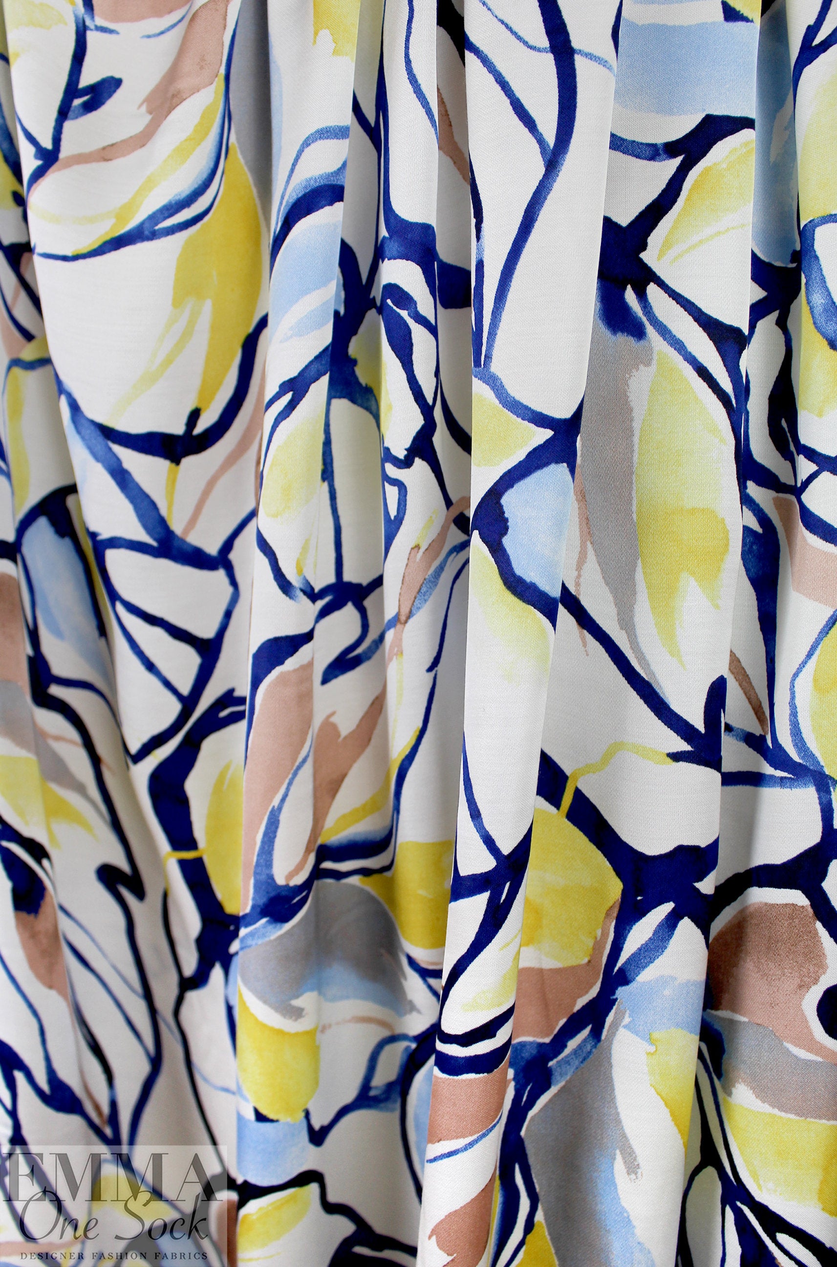 Massim0 'painted leaves' satin viscose woven 2.125 yd