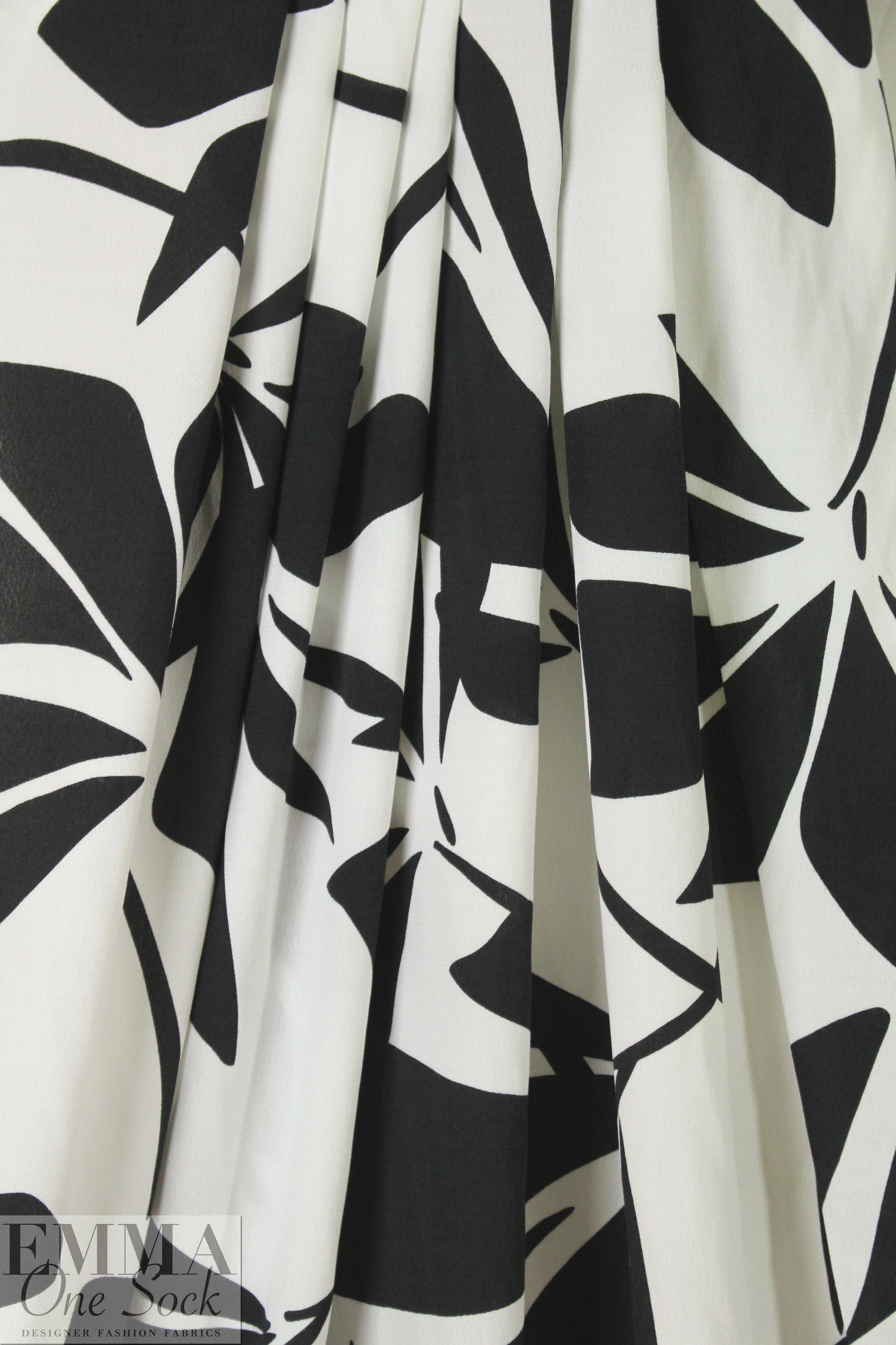 Italian viscose crepe woven - black/white silhouette 2 yd