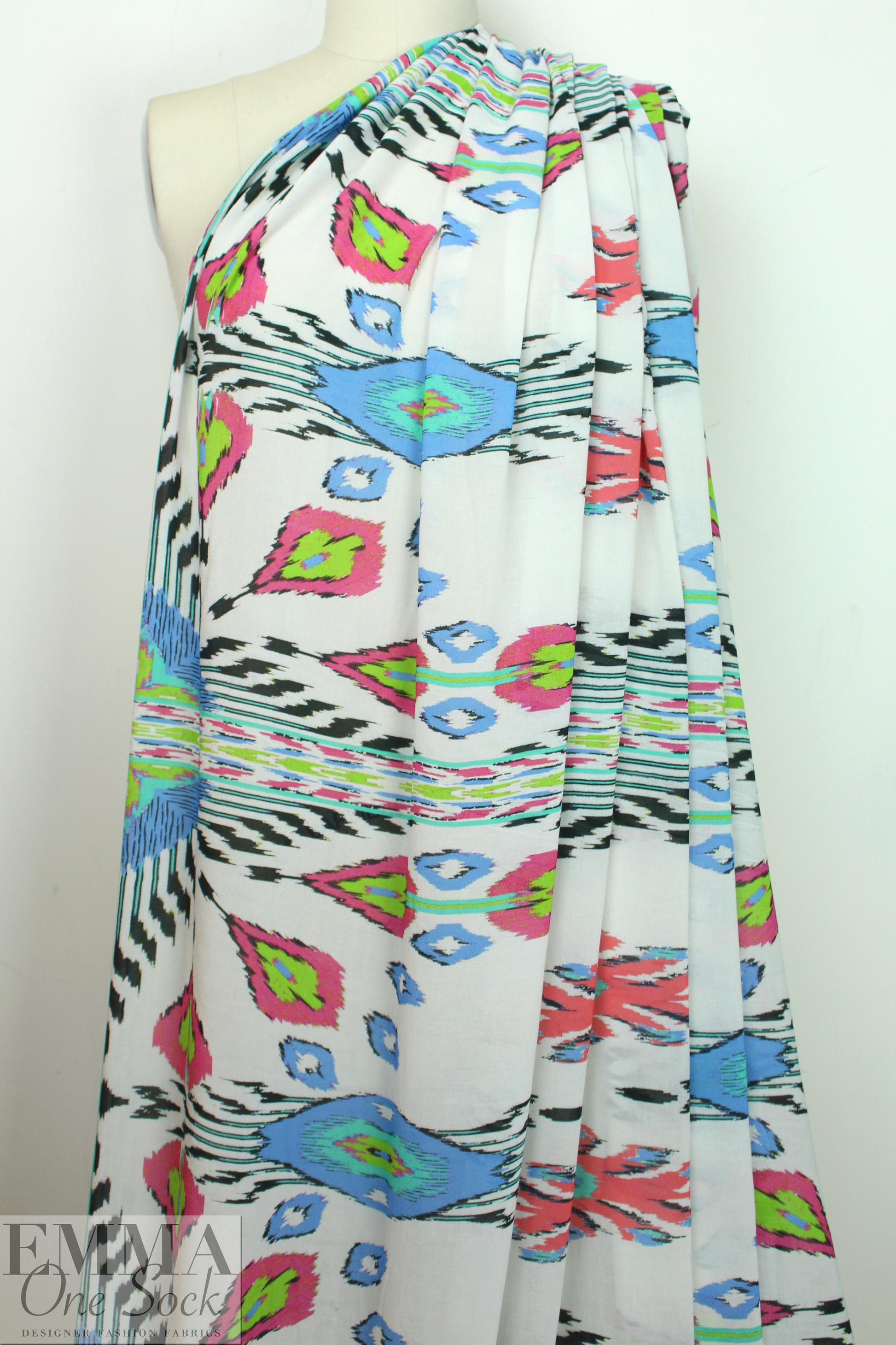 famous designer viscose panel - white southwest