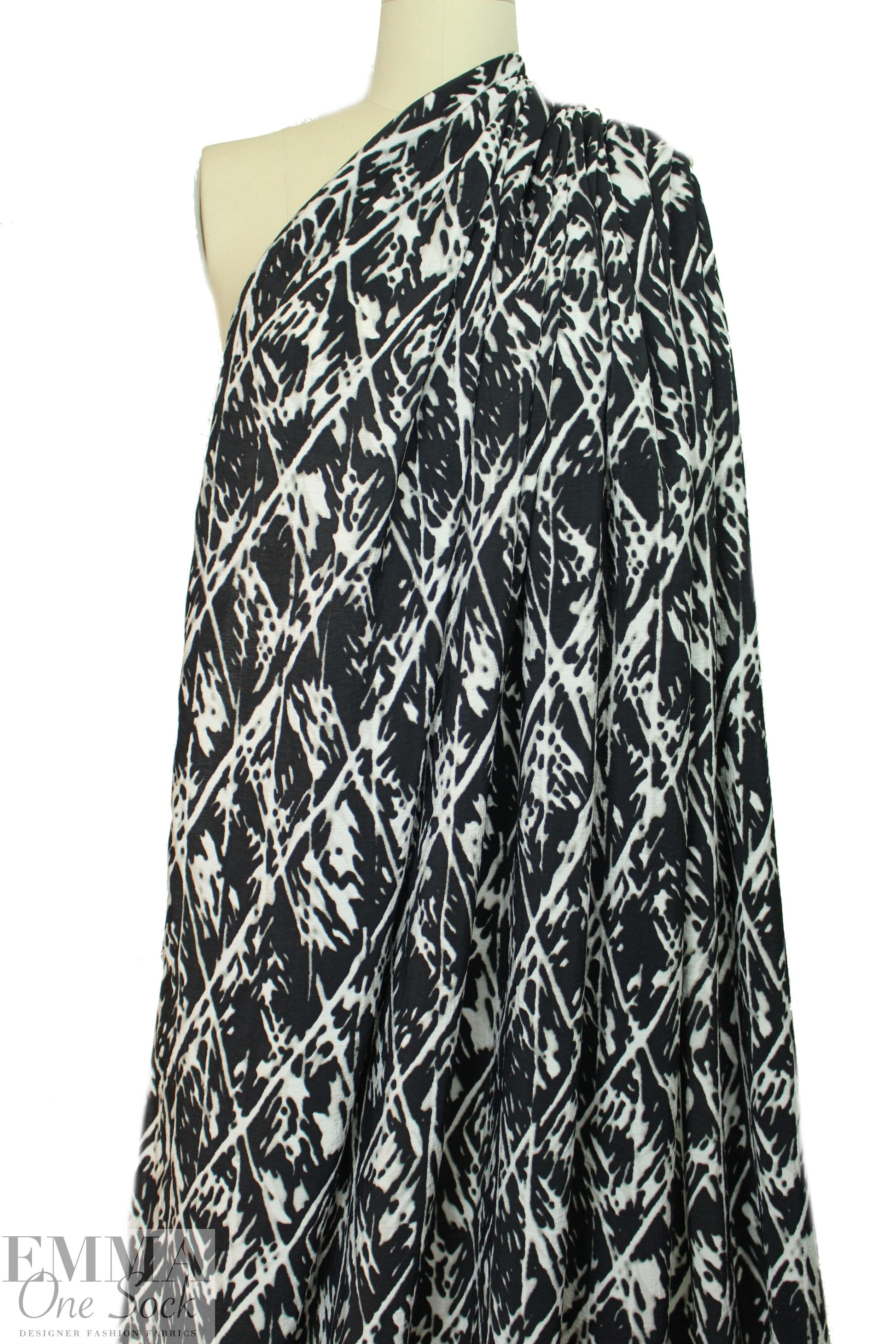 Tah@ri textured viscose woven - diamond woodcut