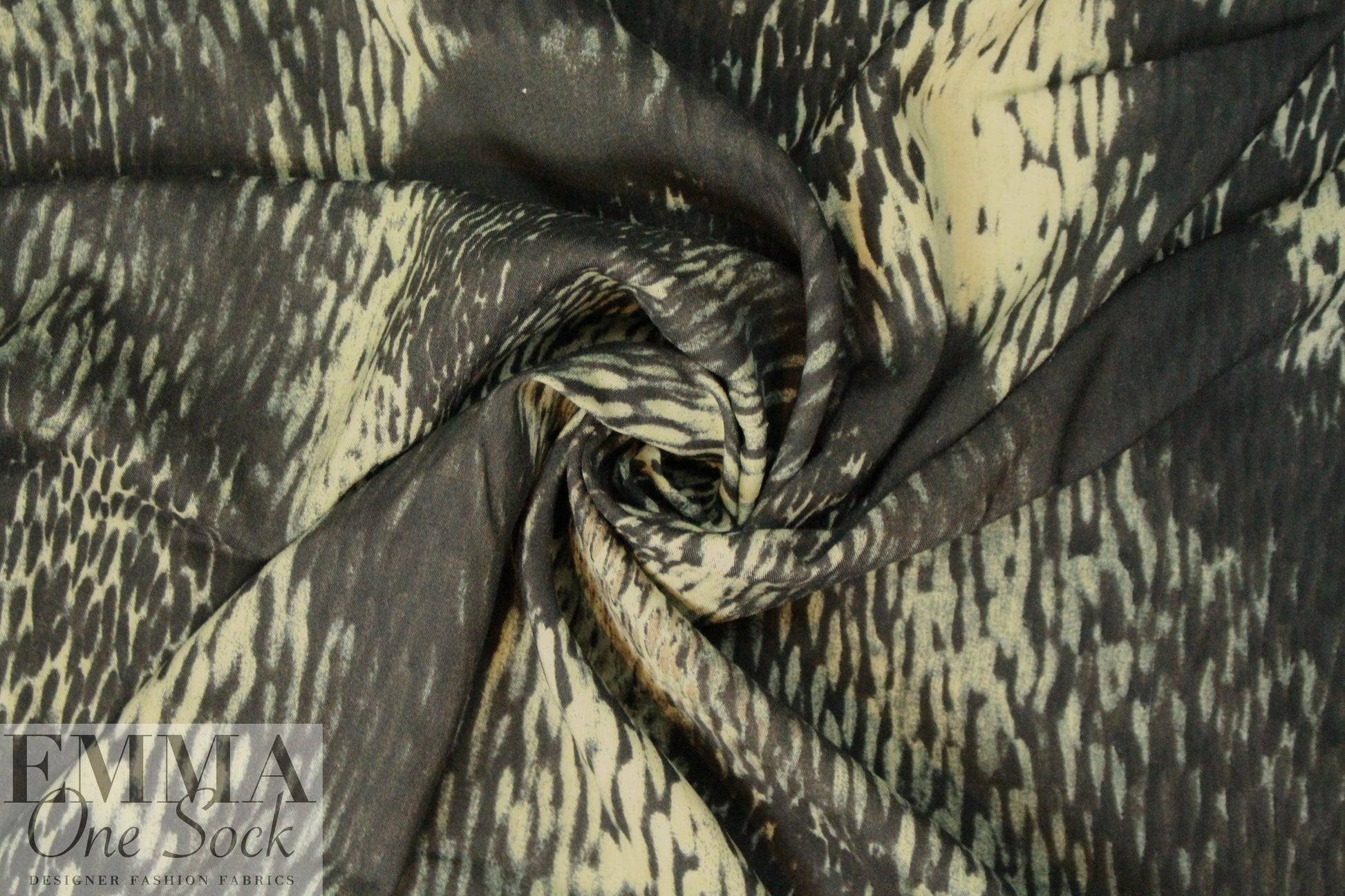 Tah@ri drapey viscose woven - abstract shadings