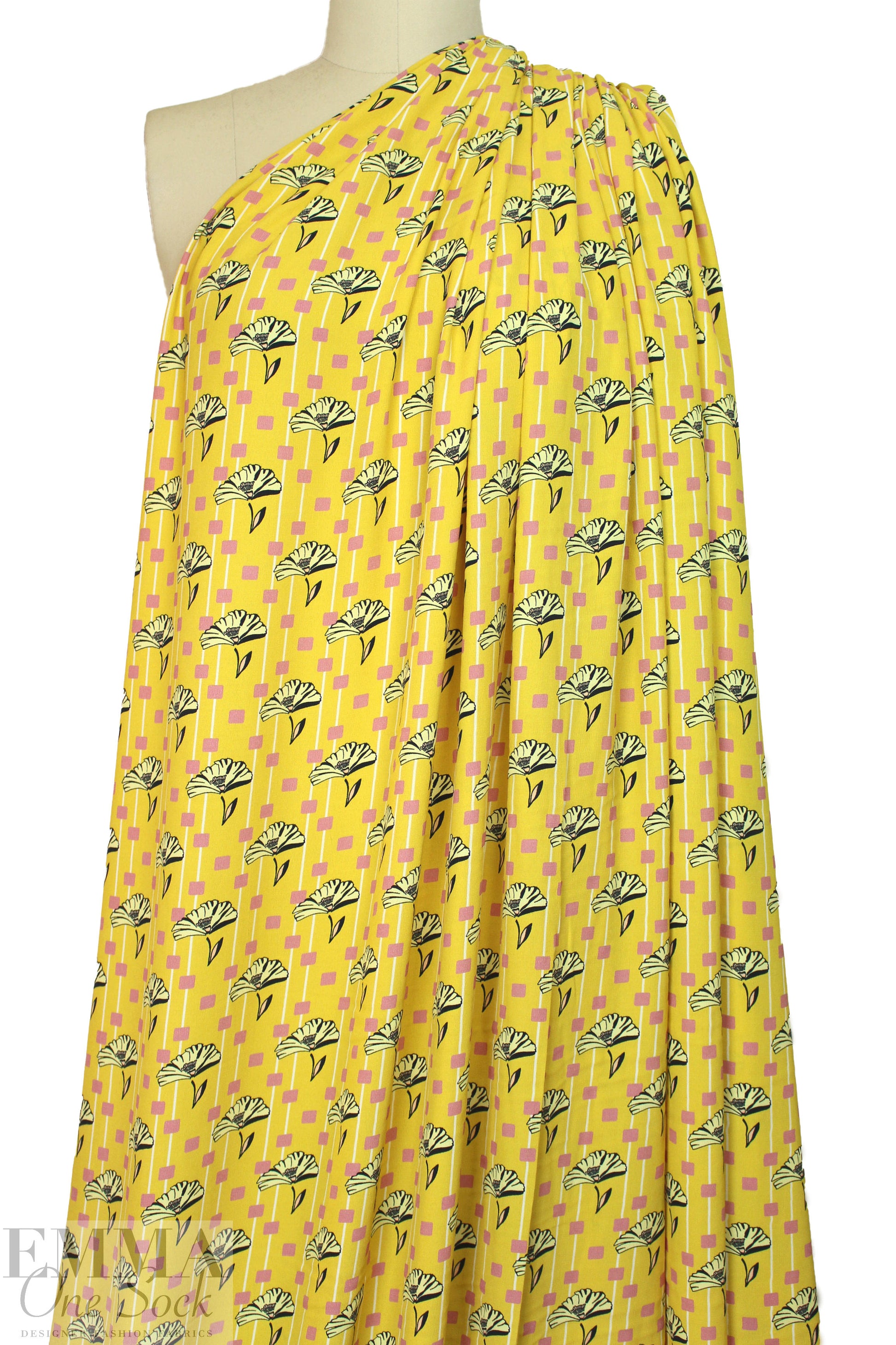 German viscose crepe woven - retro flower graphic 1.5 yd