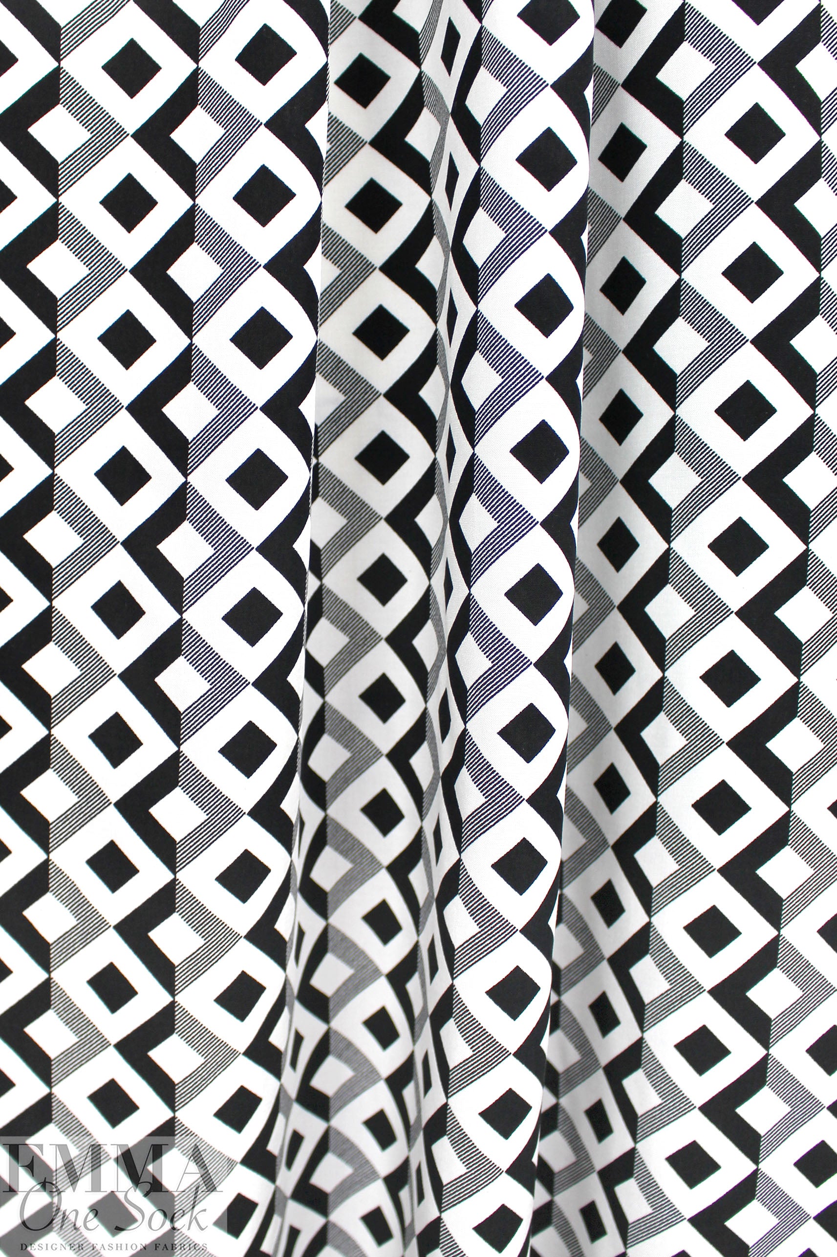 'diamond link' viscose woven - black/soft white Oeko-Tex cert. 1.25 yd