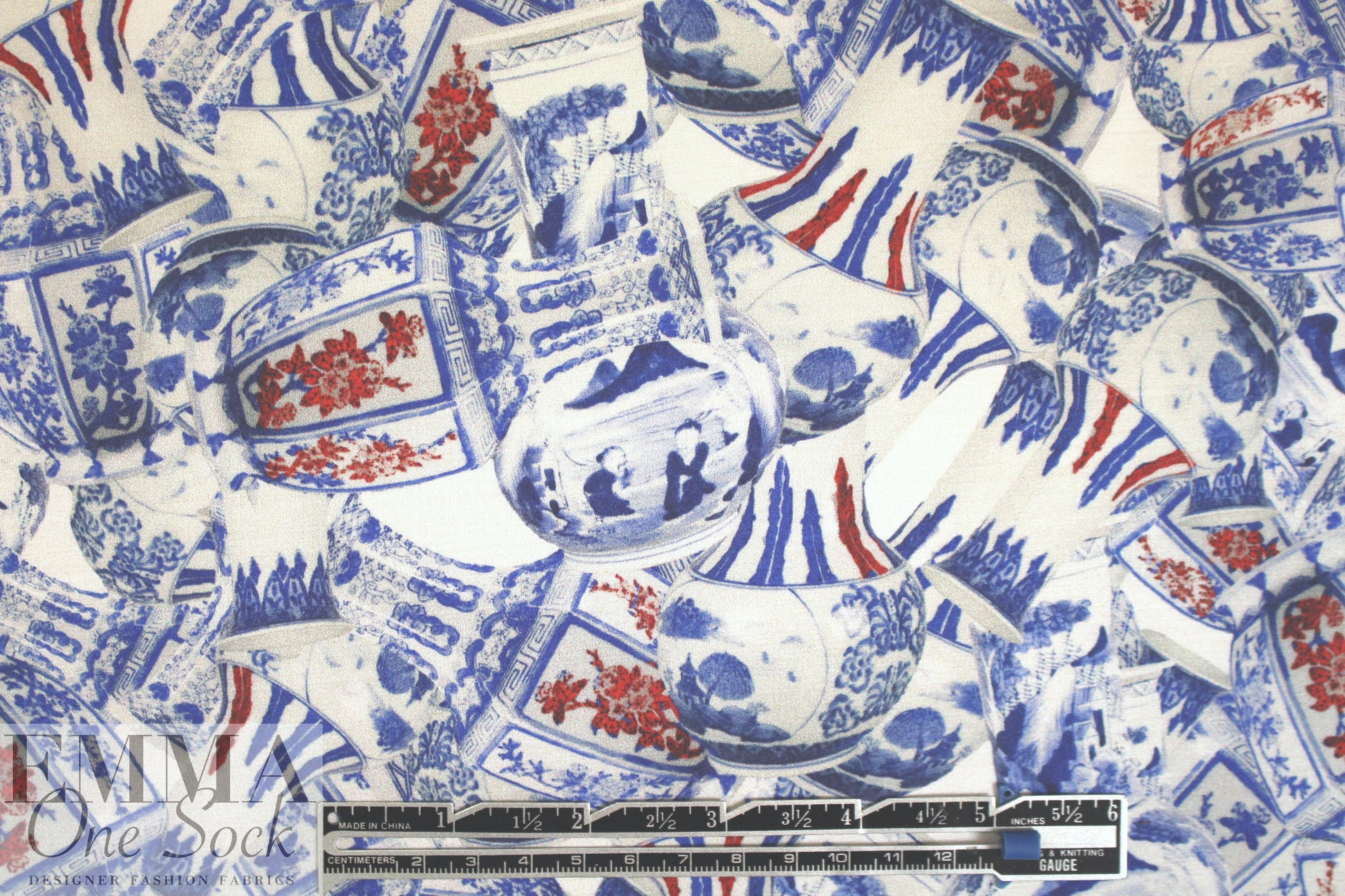 porcelain vase montage viscose/silk satin 1.5 yds