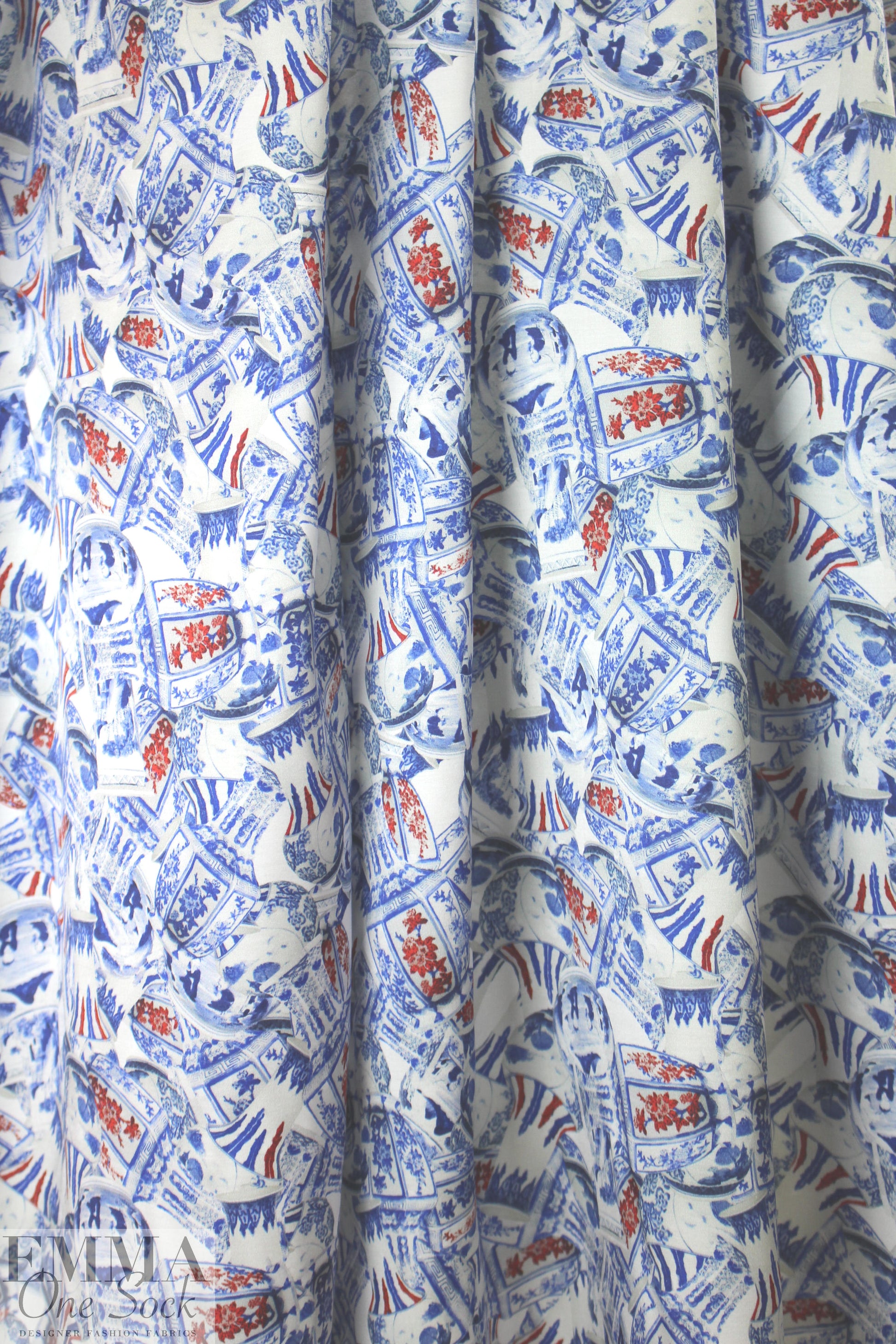 porcelain vase montage viscose/silk satin