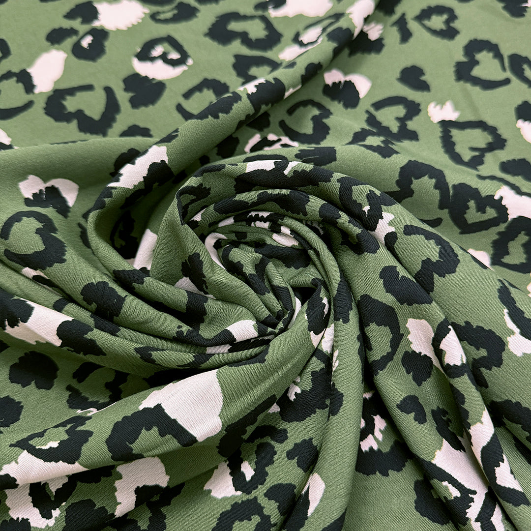 Italian 'sweet spot' viscose challis woven 1.25 yds