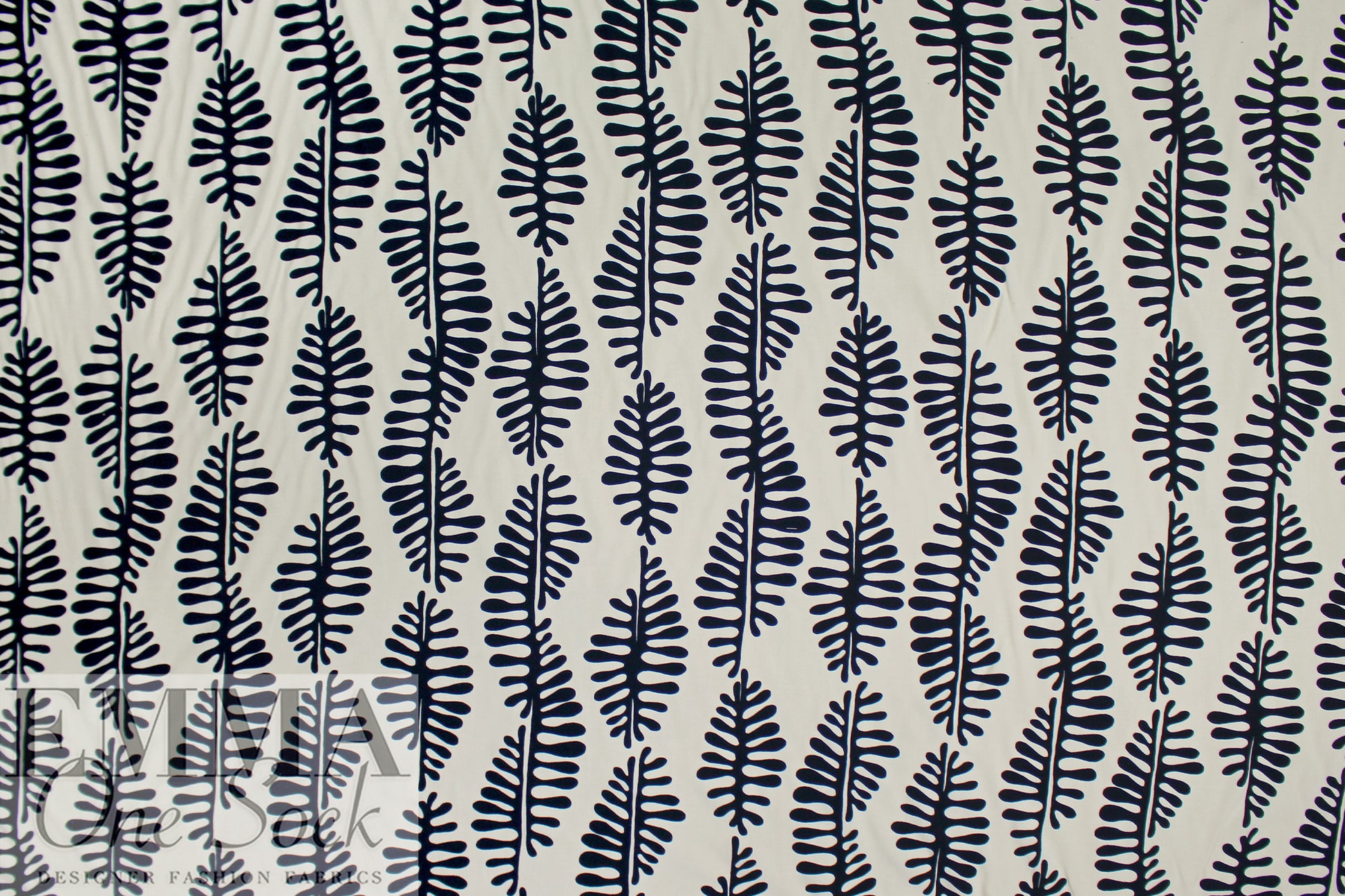 'Matisse' cut-outs Oeko-Tex cert. viscose woven - black/ivory 1.5 yd