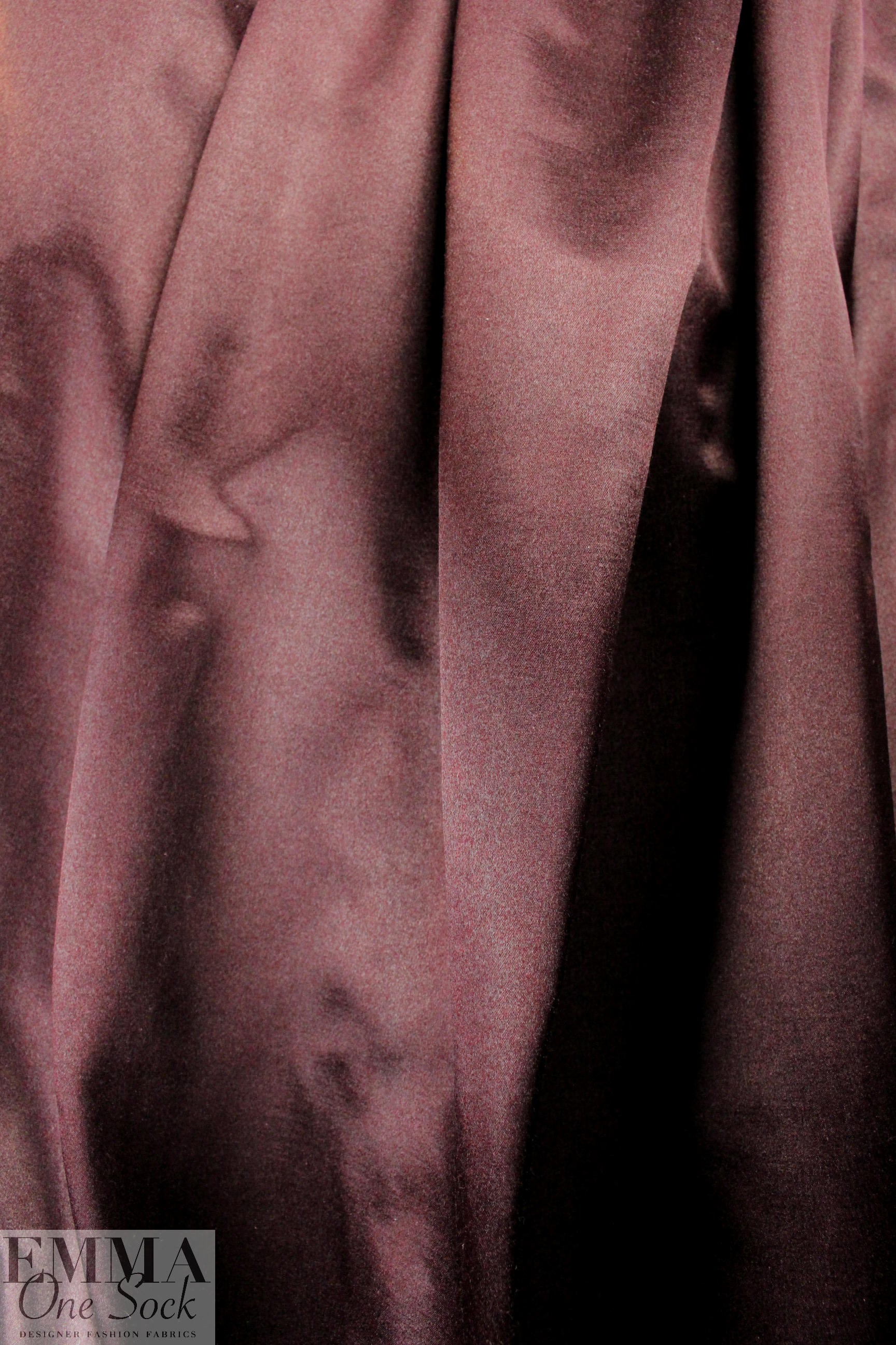 warm back coat lining - sangria 1.5 yds