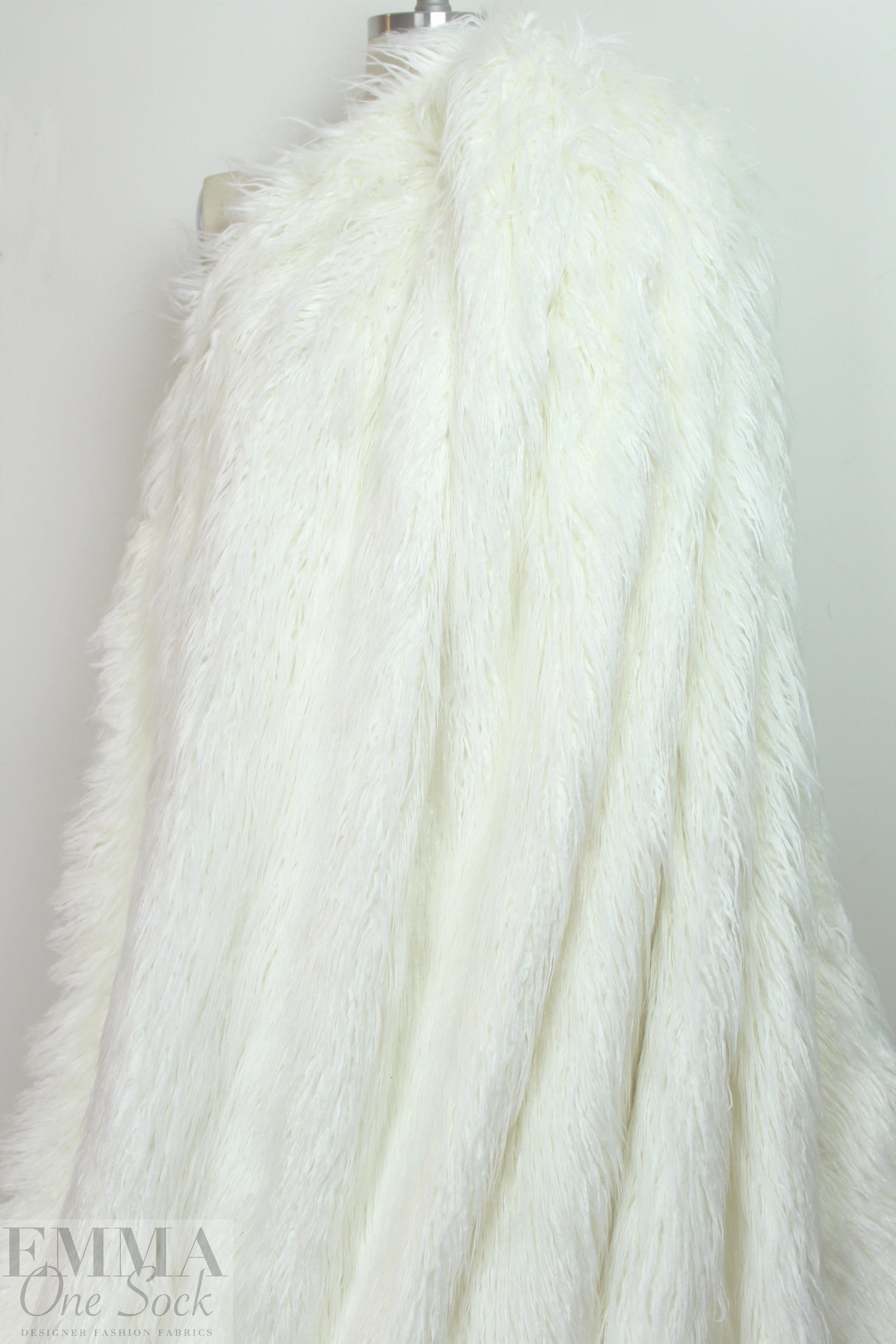 NY designer 'shaggy' long hair faux fur - pearly white