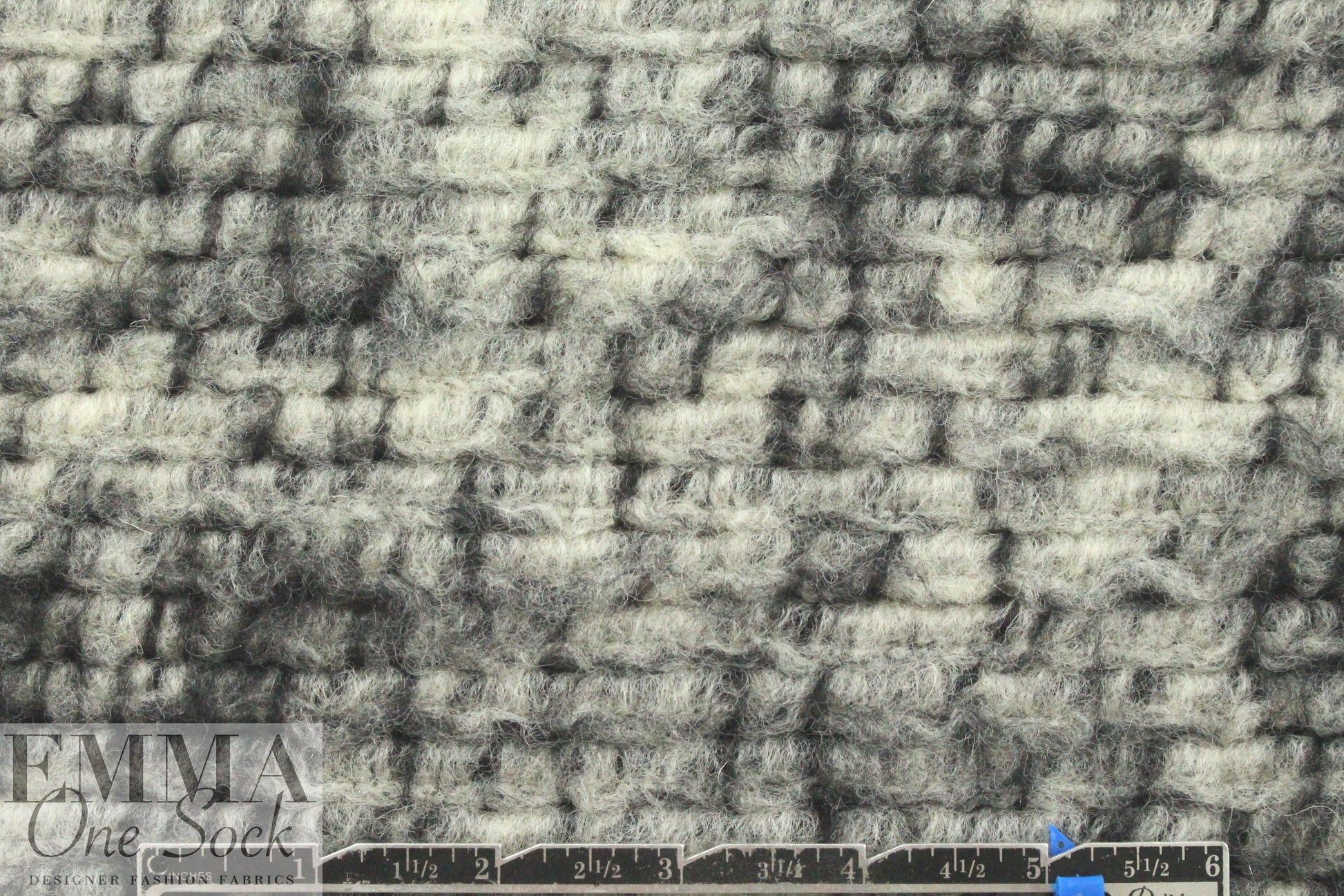 Italian wool boucle' - black/winter white 2 yd