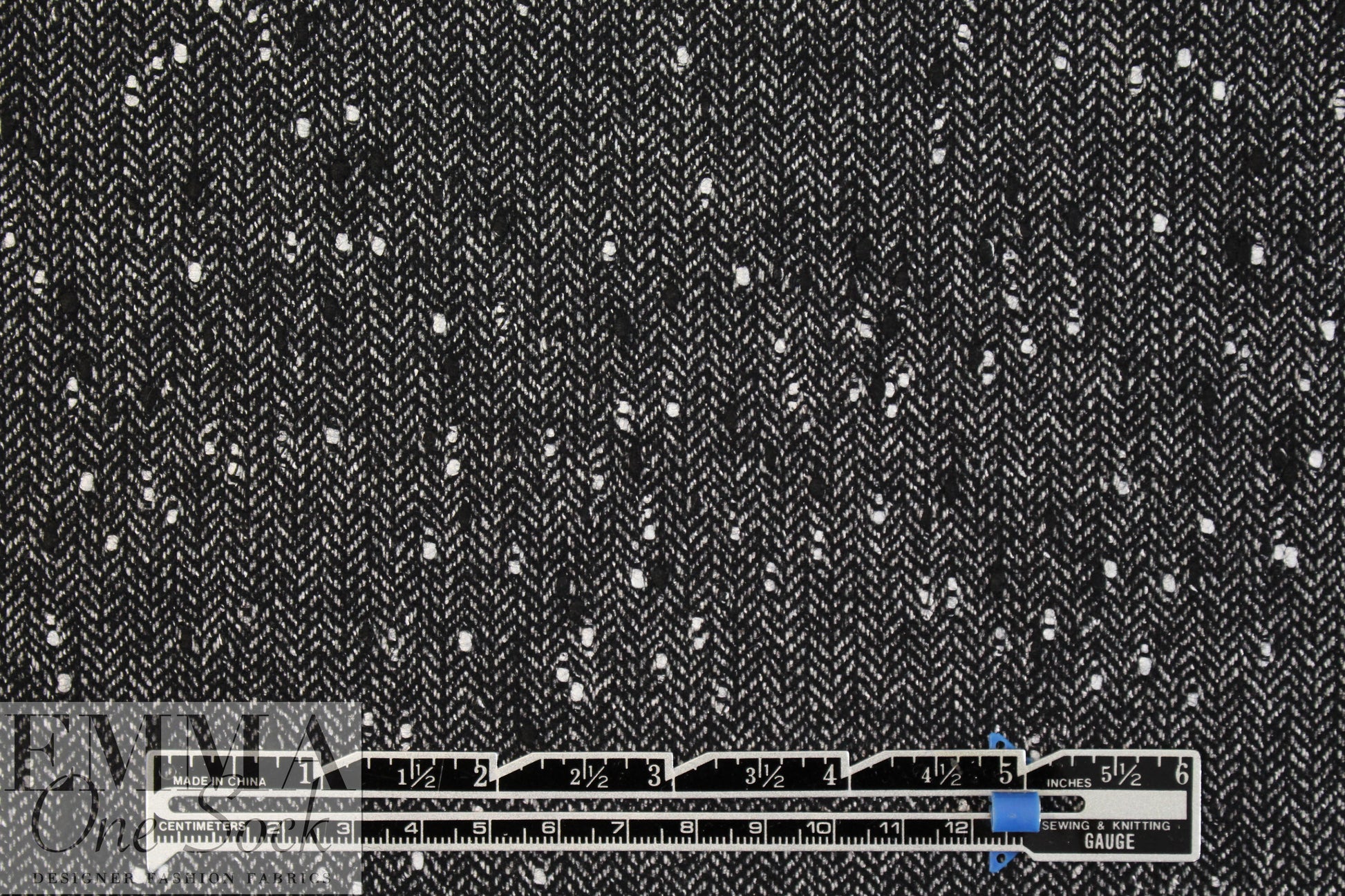 Italian black/white wool blend herringbone tweed suiting 1.625 yd