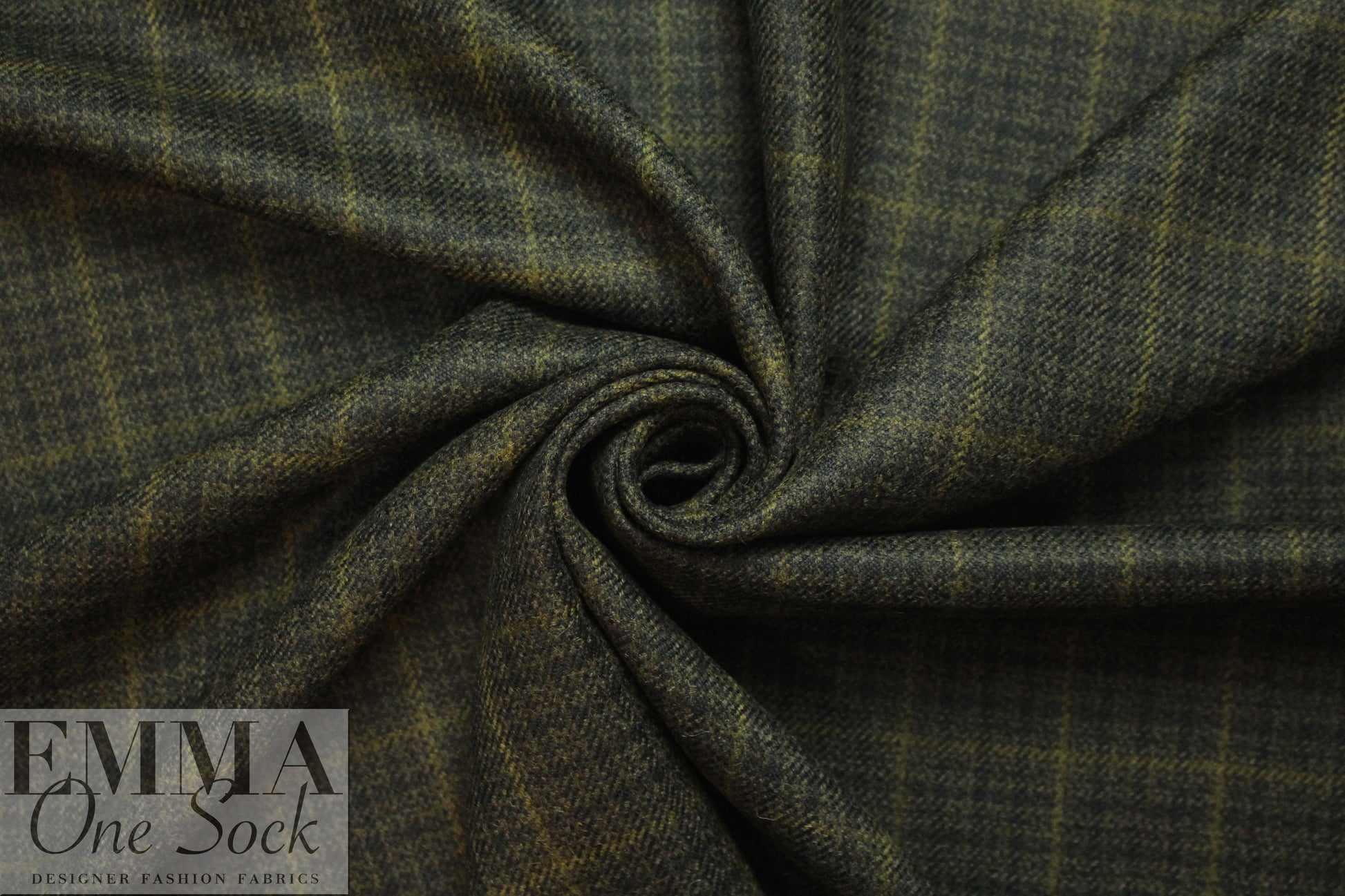 Italian olive-brown plaid wool/cashmere suiting 1.875 yds