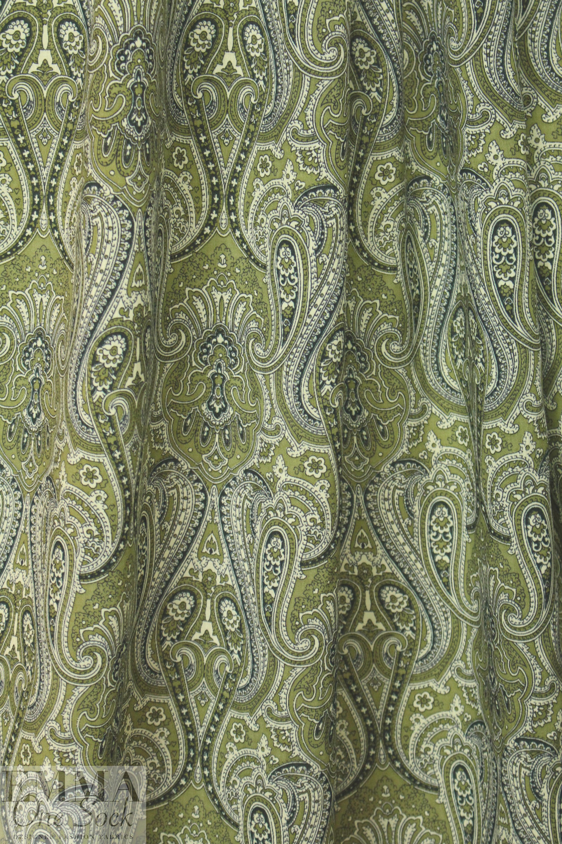 NY designer boa paisley medallion vintage wool challis 2 yds