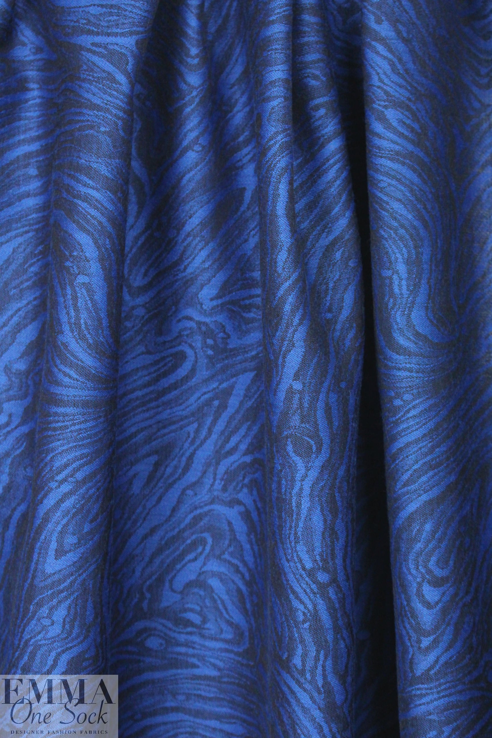 Italian wool/cotton swirl jacquard - royal/black
