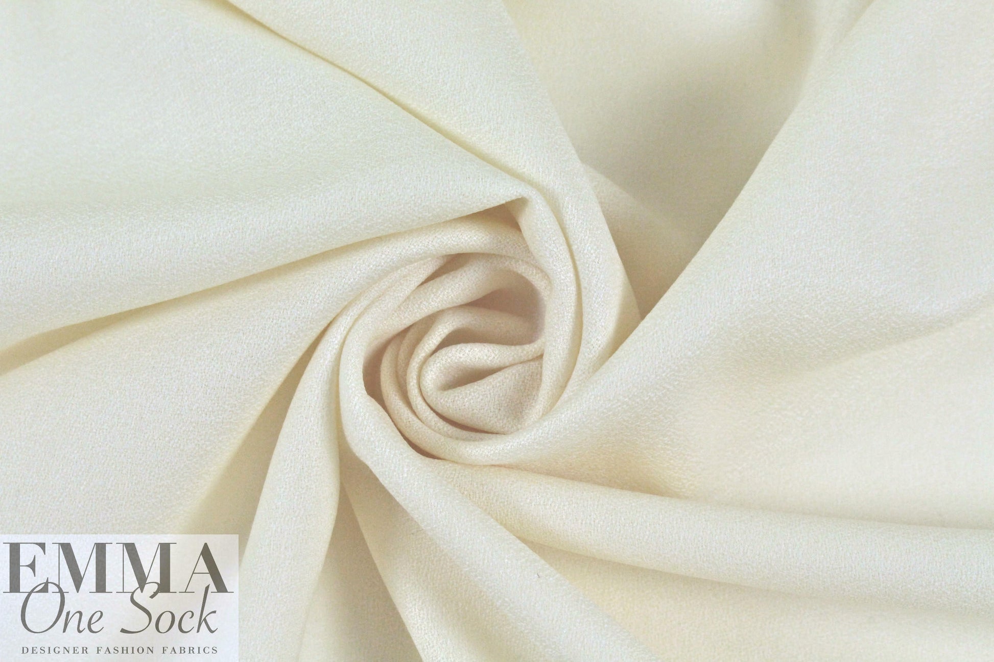 100% wool crepe - IVORY