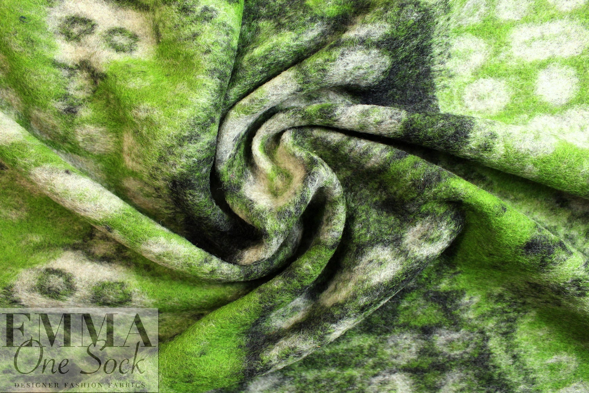 Italian textured wool fleece knit - bright moss 1.25 yds