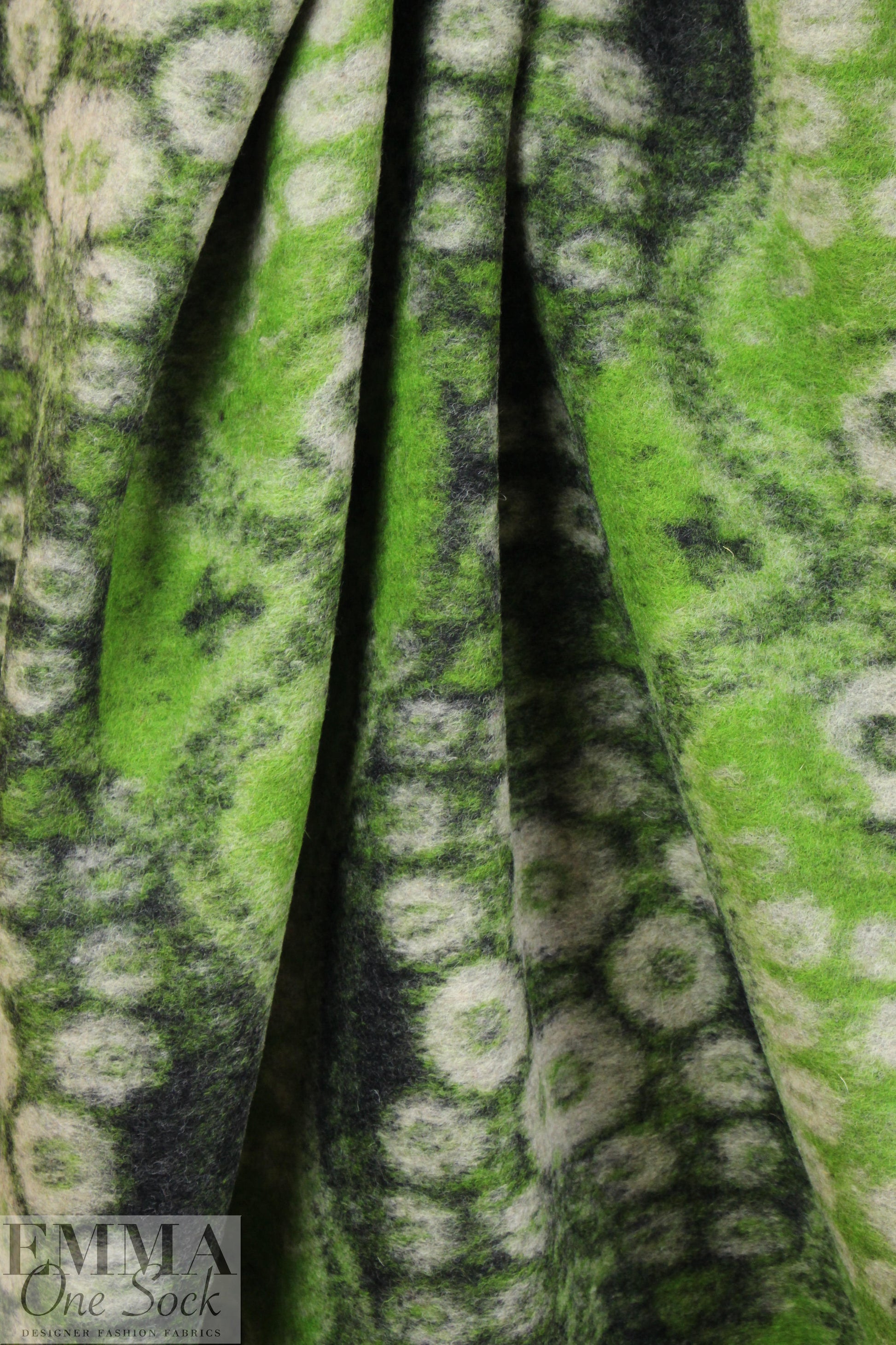 Italian textured wool fleece knit - bright moss 2.25 yd