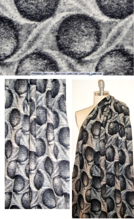 Italian peas in pod boiled wool fleece 2 yd