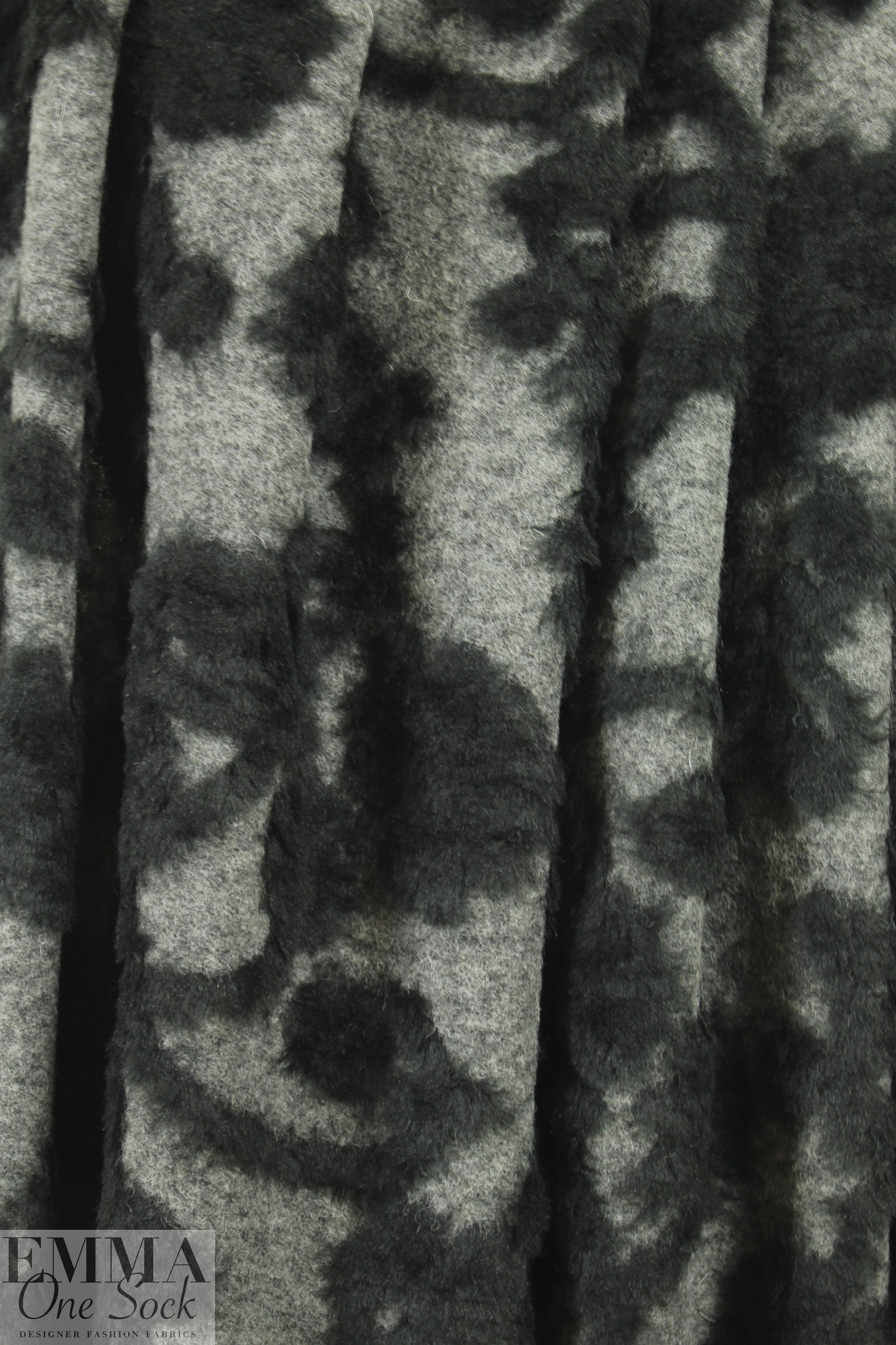 Italian black/gray lattice fluff wool fleece