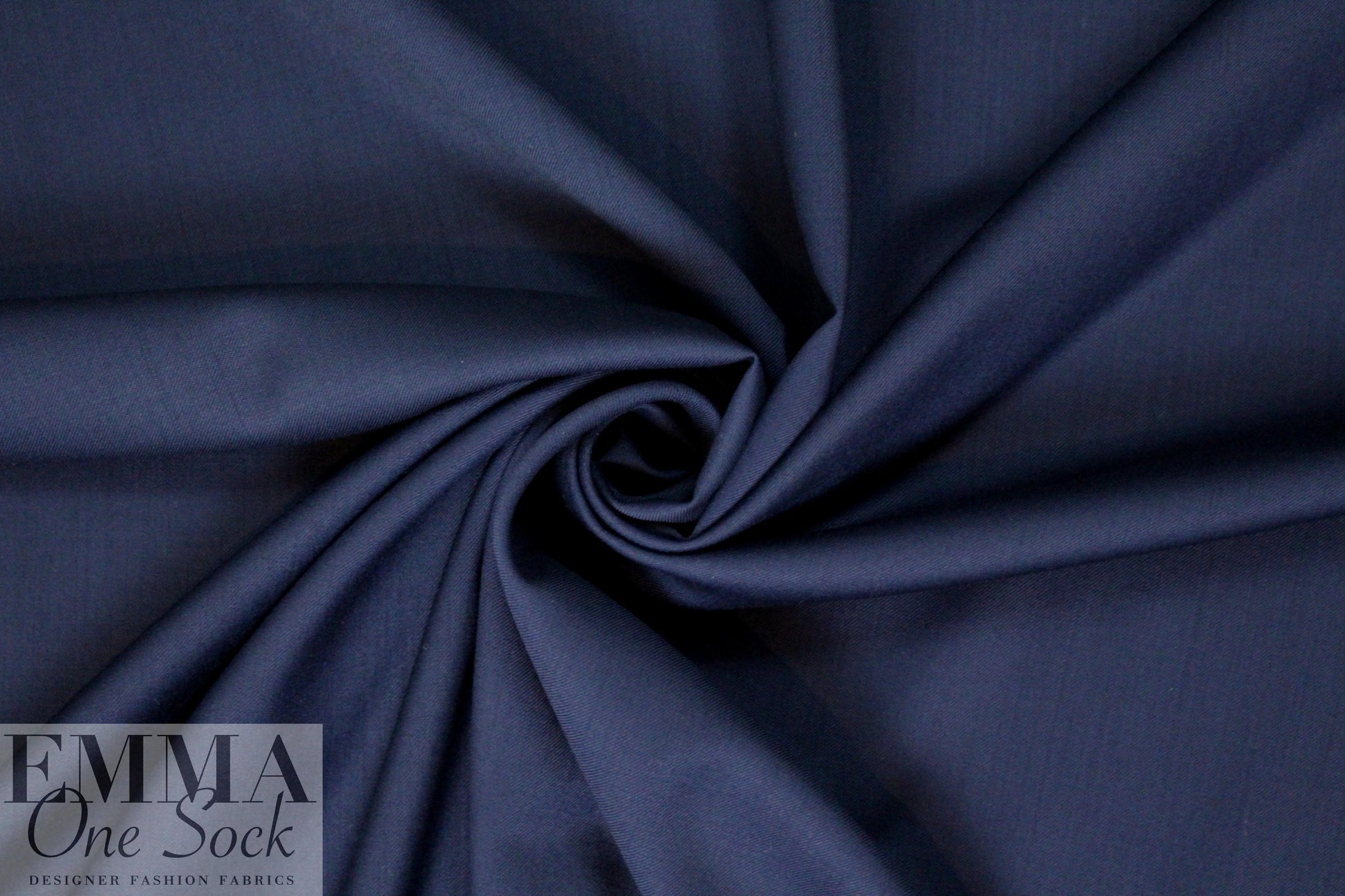 fine quality wool gabardine - classic navy 1 yard