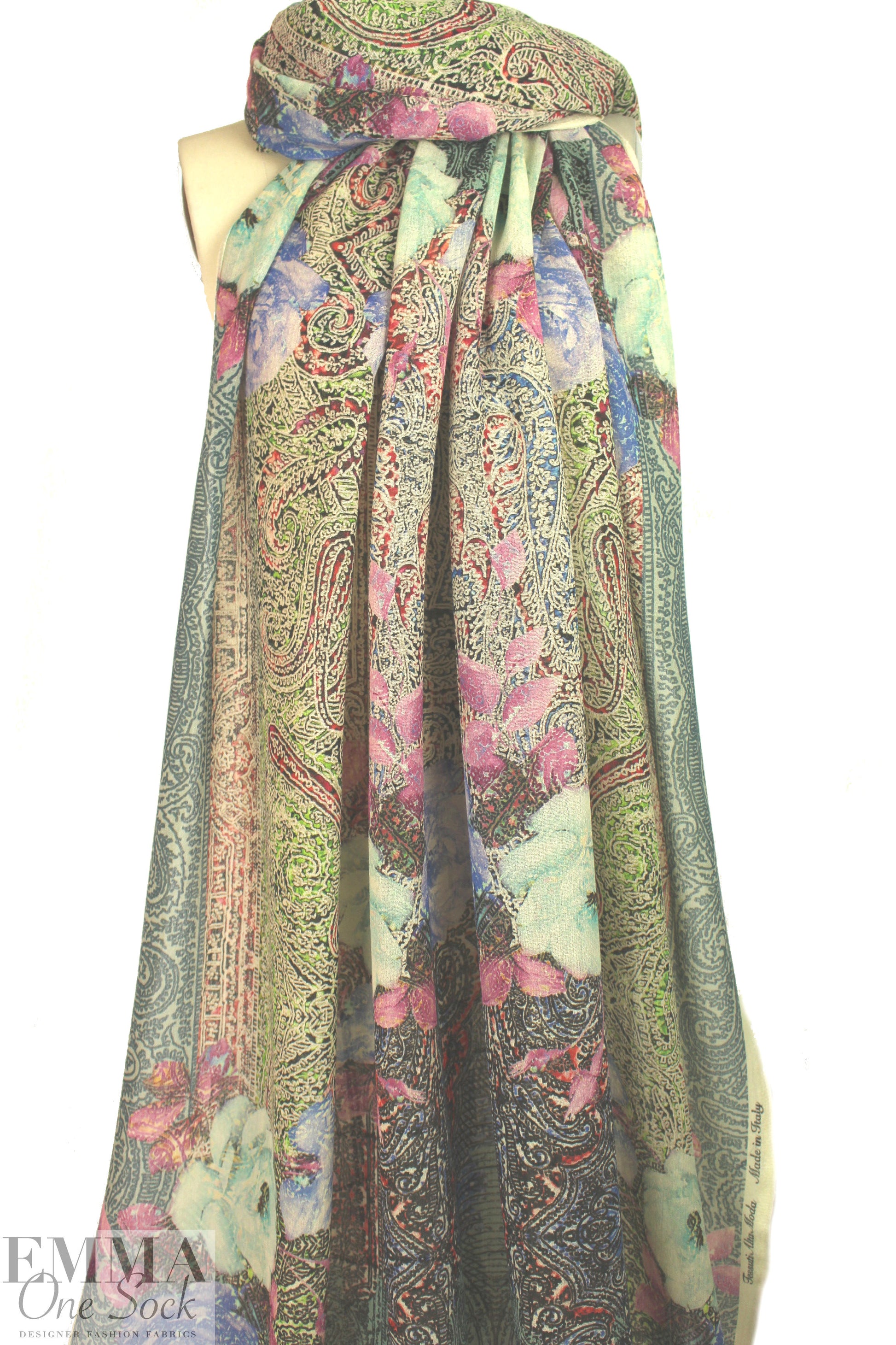 Italian printed all wool gauze - india paisley motif