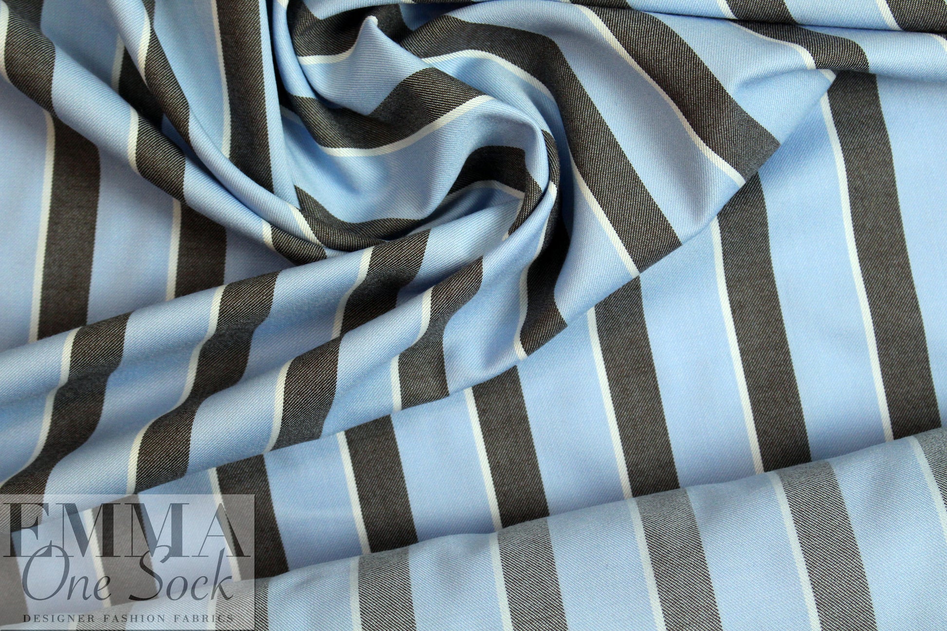 English mill virgin wool twill stripe - sky/black coffee